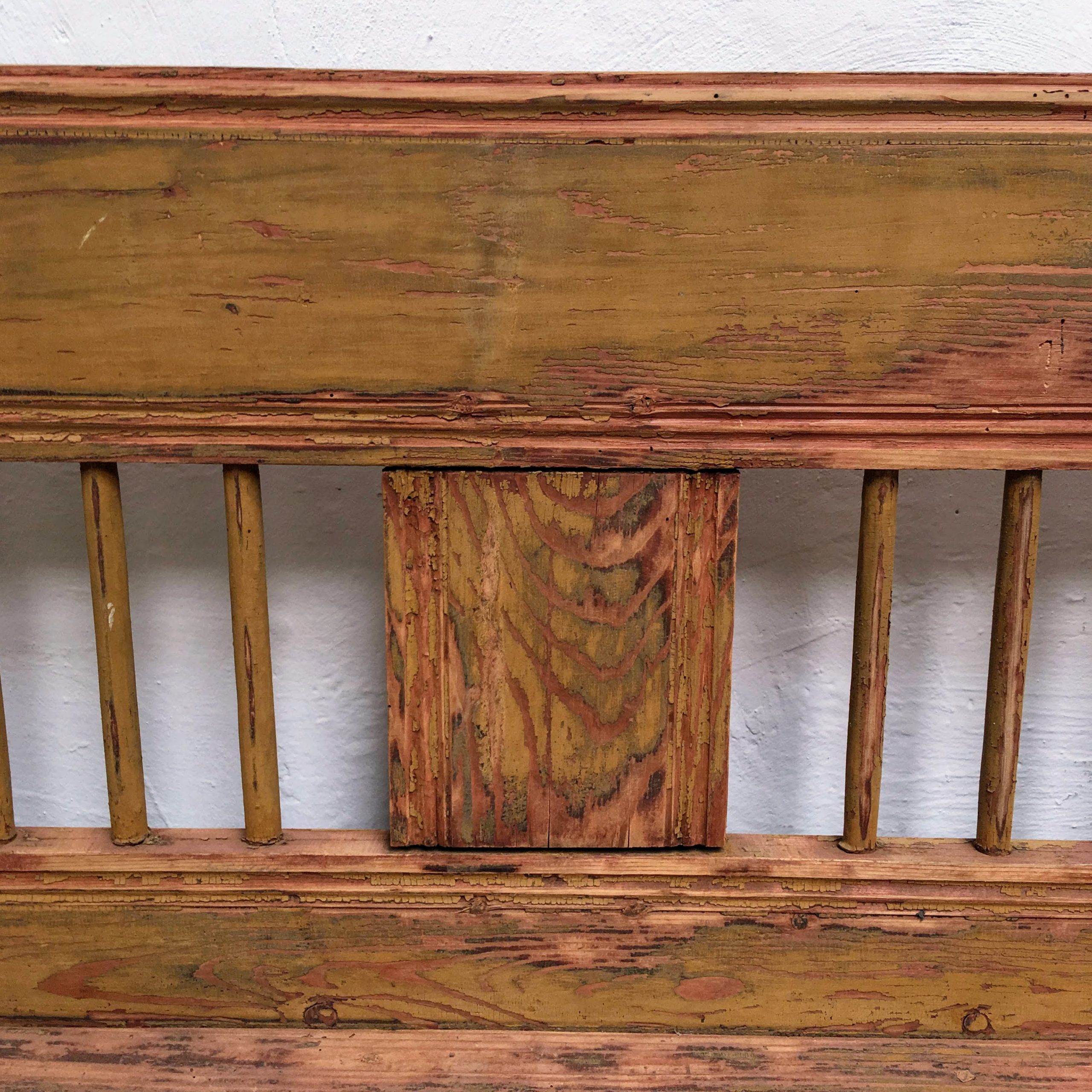 Houten onbewerkte bank