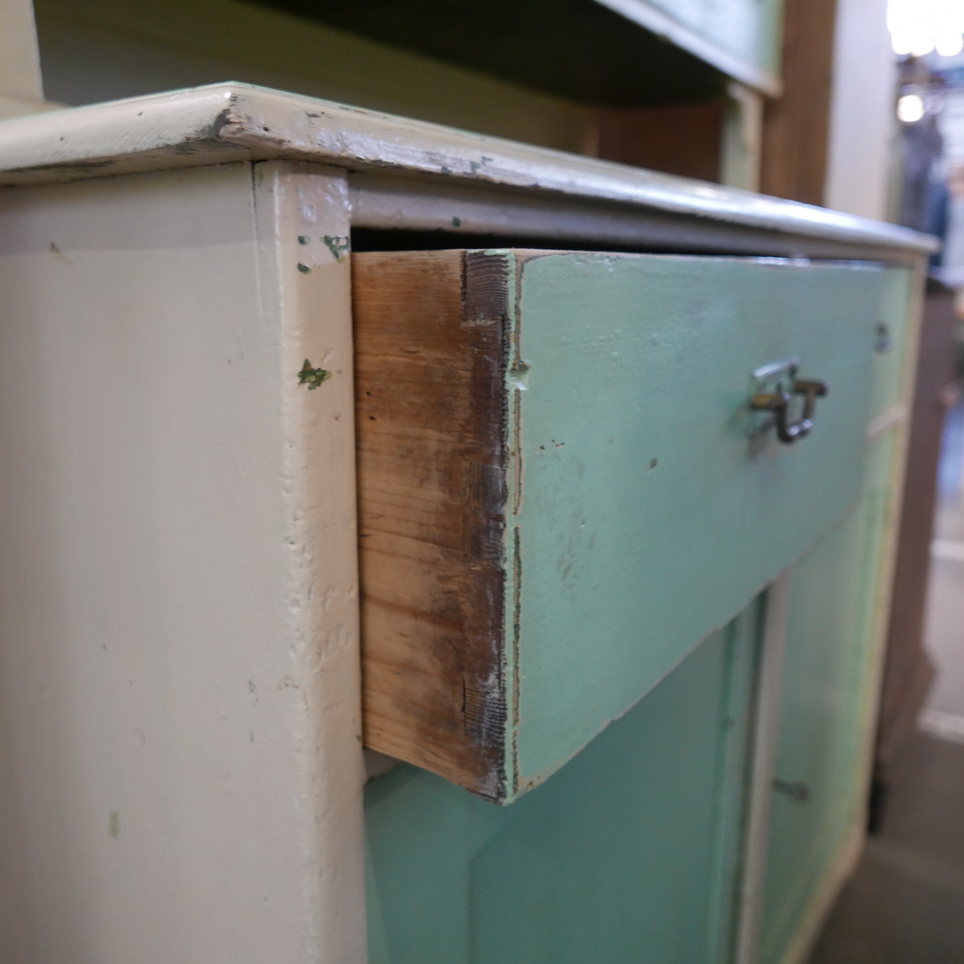 Mint houten buffetkast