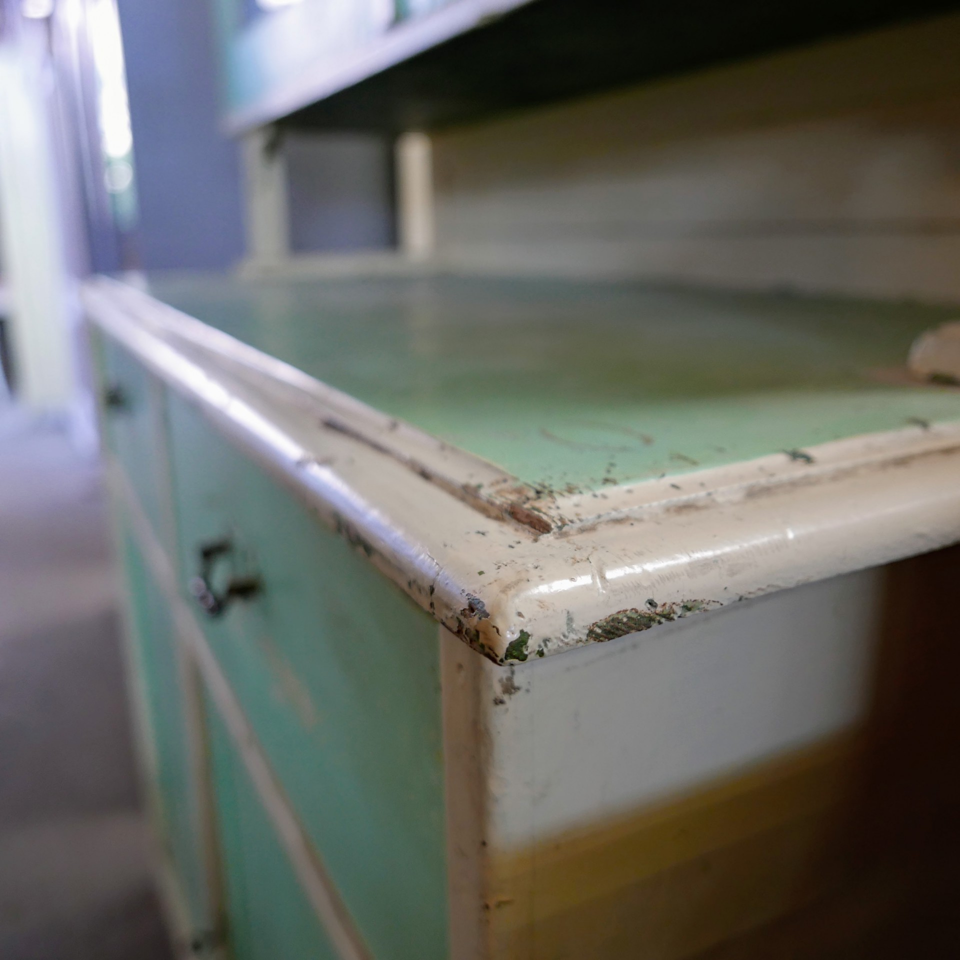 Mint houten buffetkast