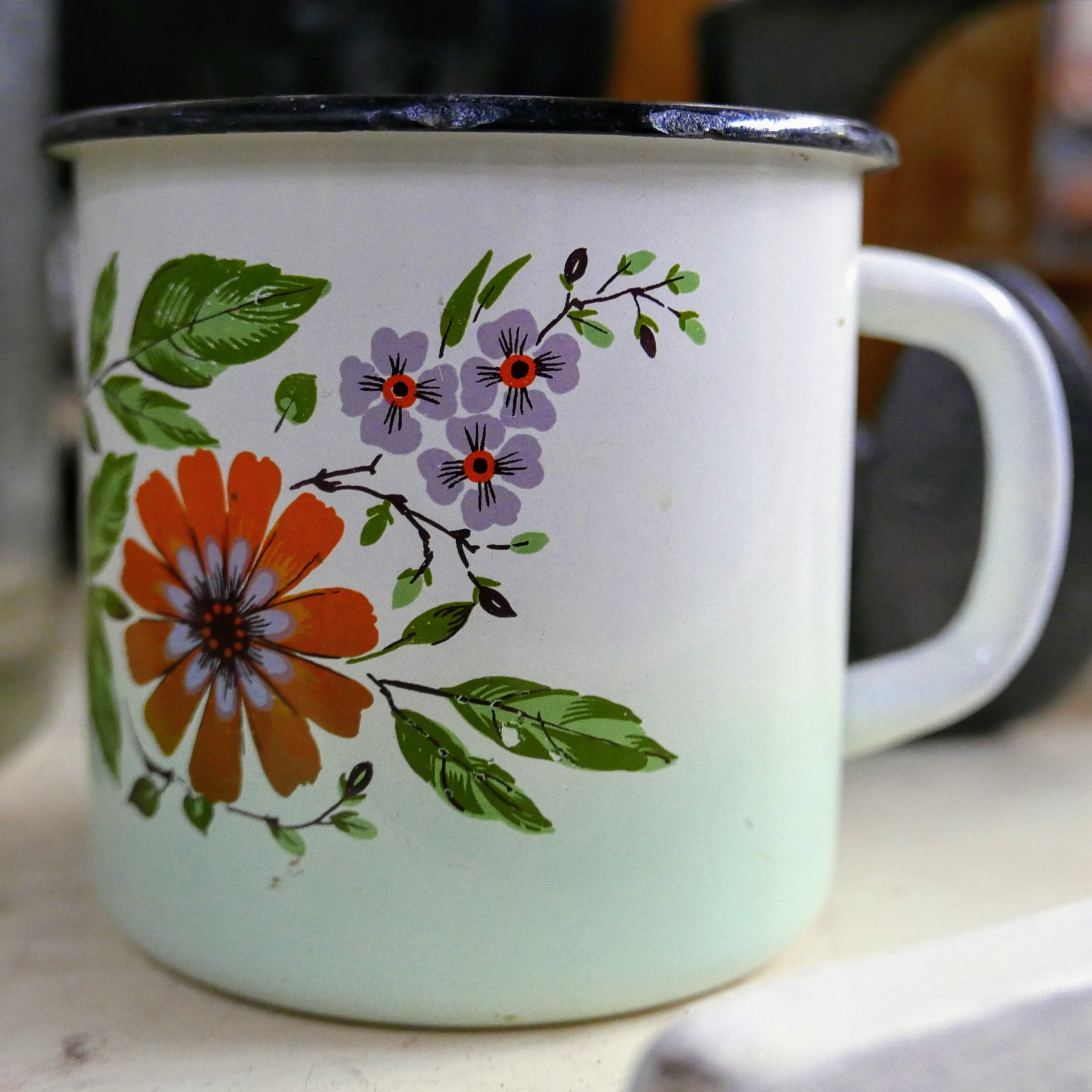 Emaille floral Ungarisch
