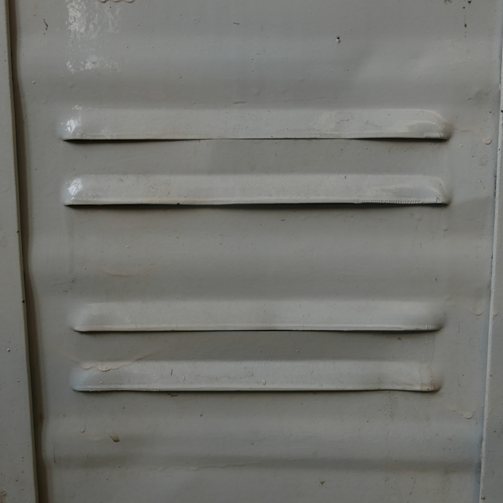 witte grote lockerkast