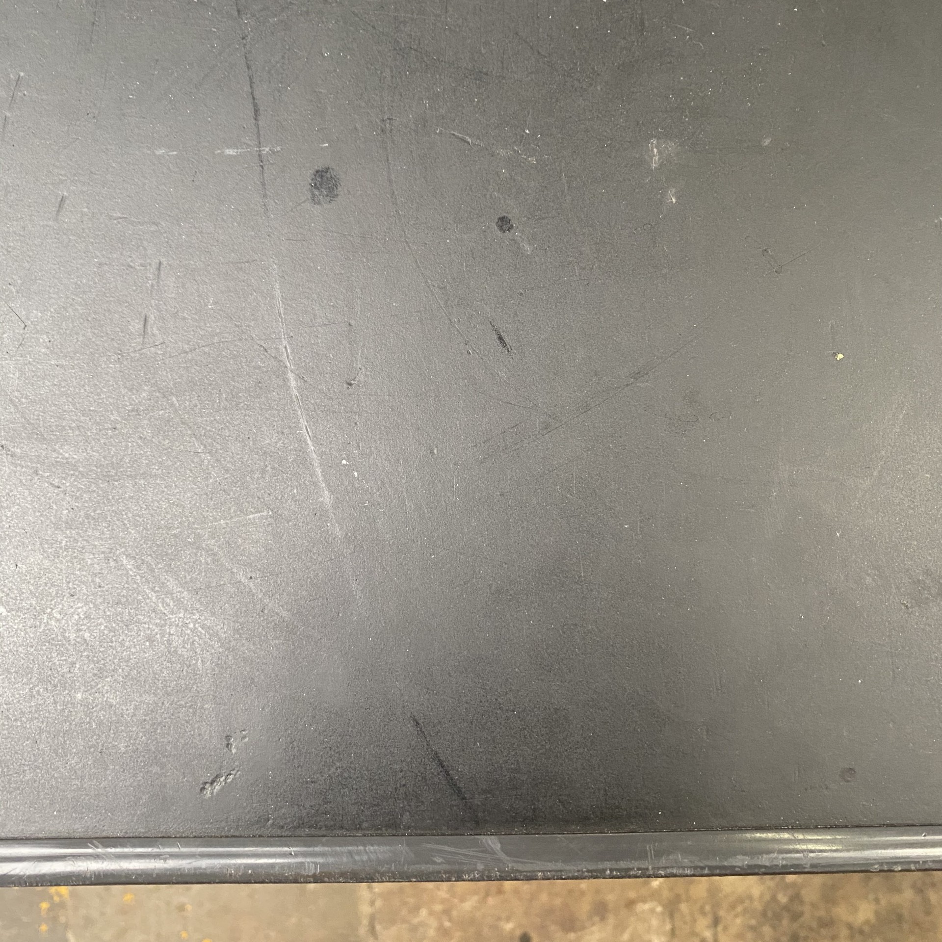 Vintage metalen bureau