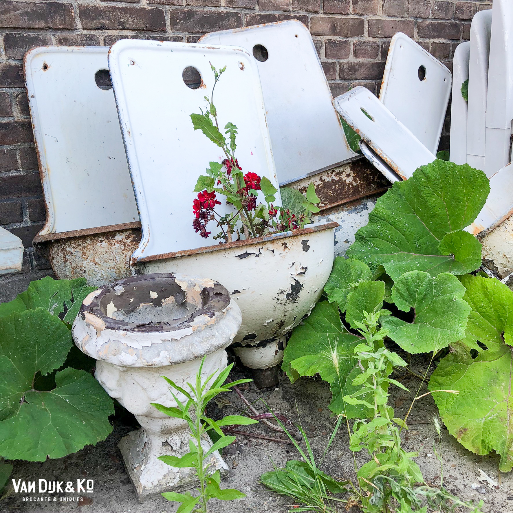 Waschbecken aus Gusseisen