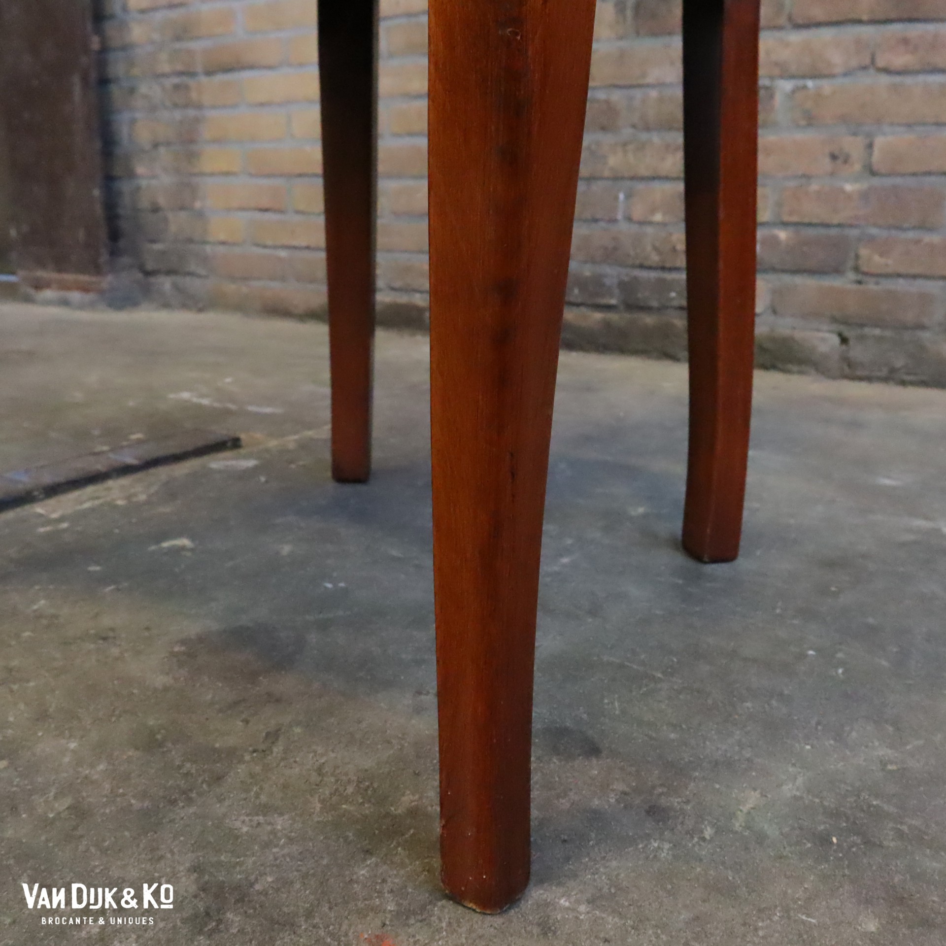 Vintage stoel met velours zitting - Afbeelding 7
