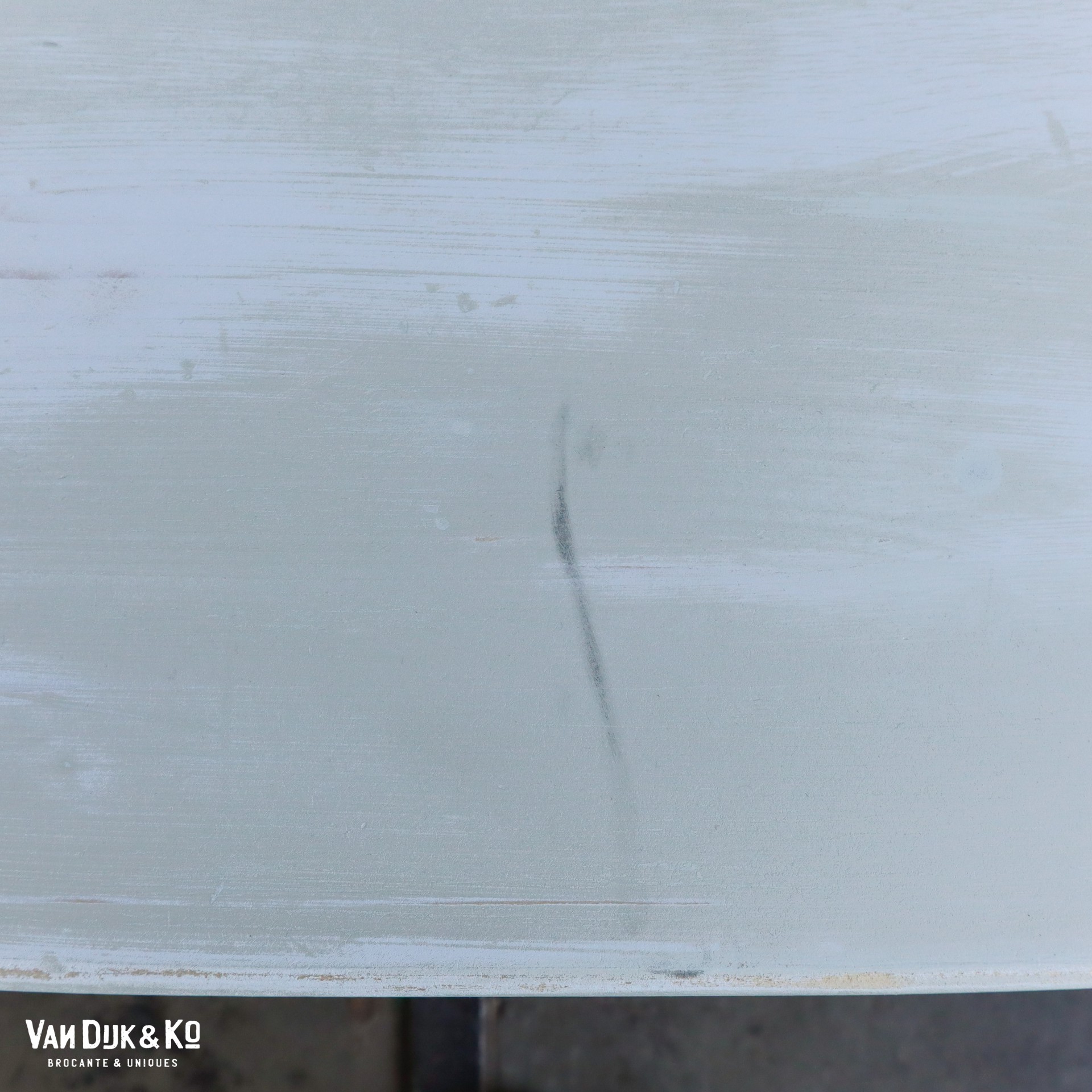 Houten witte tafel