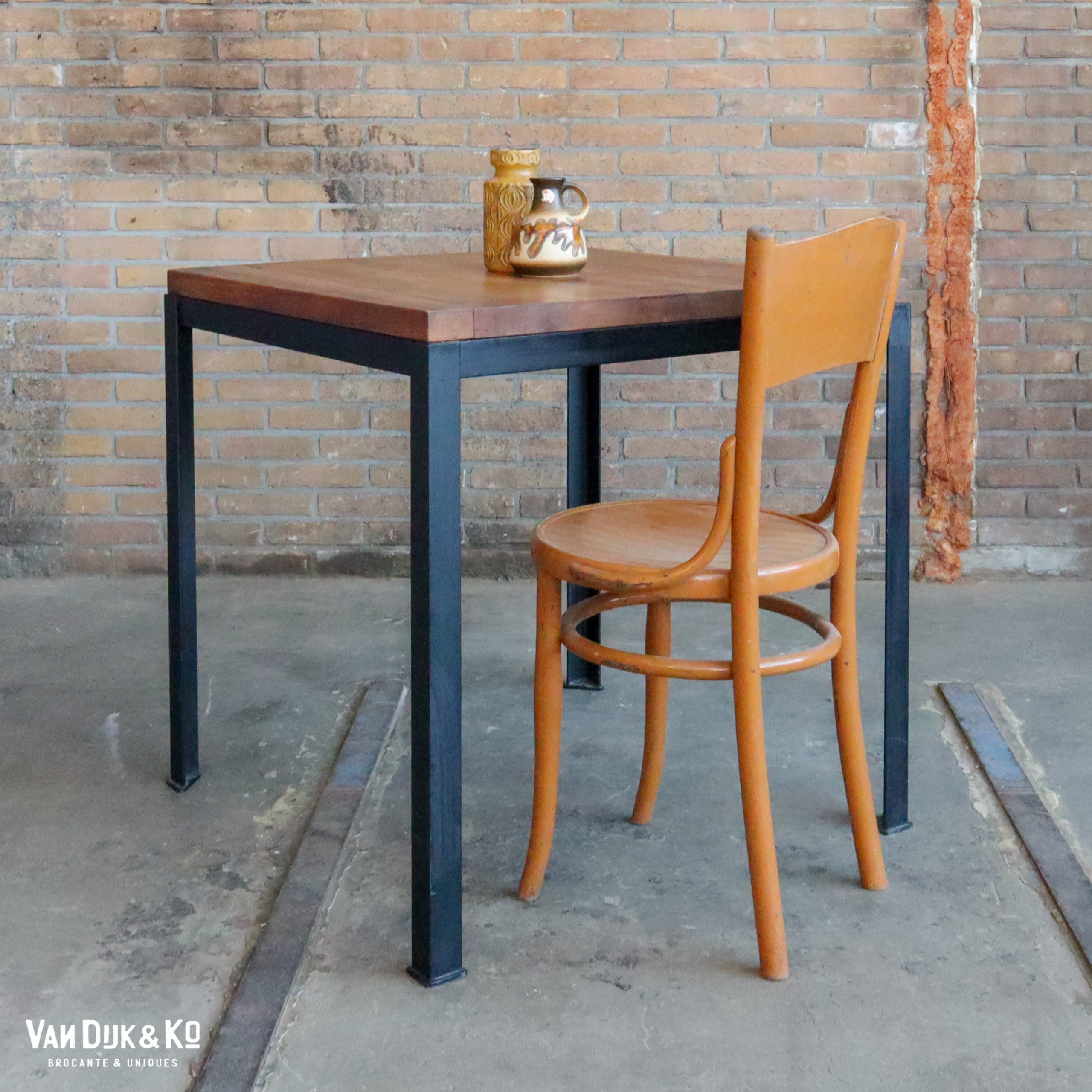 Industriële tafel