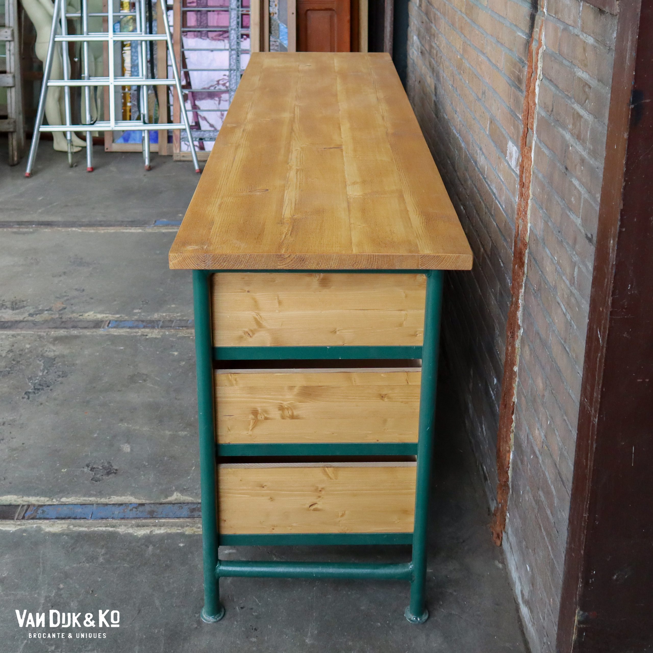 Industrieël dressoir - Afbeelding 3