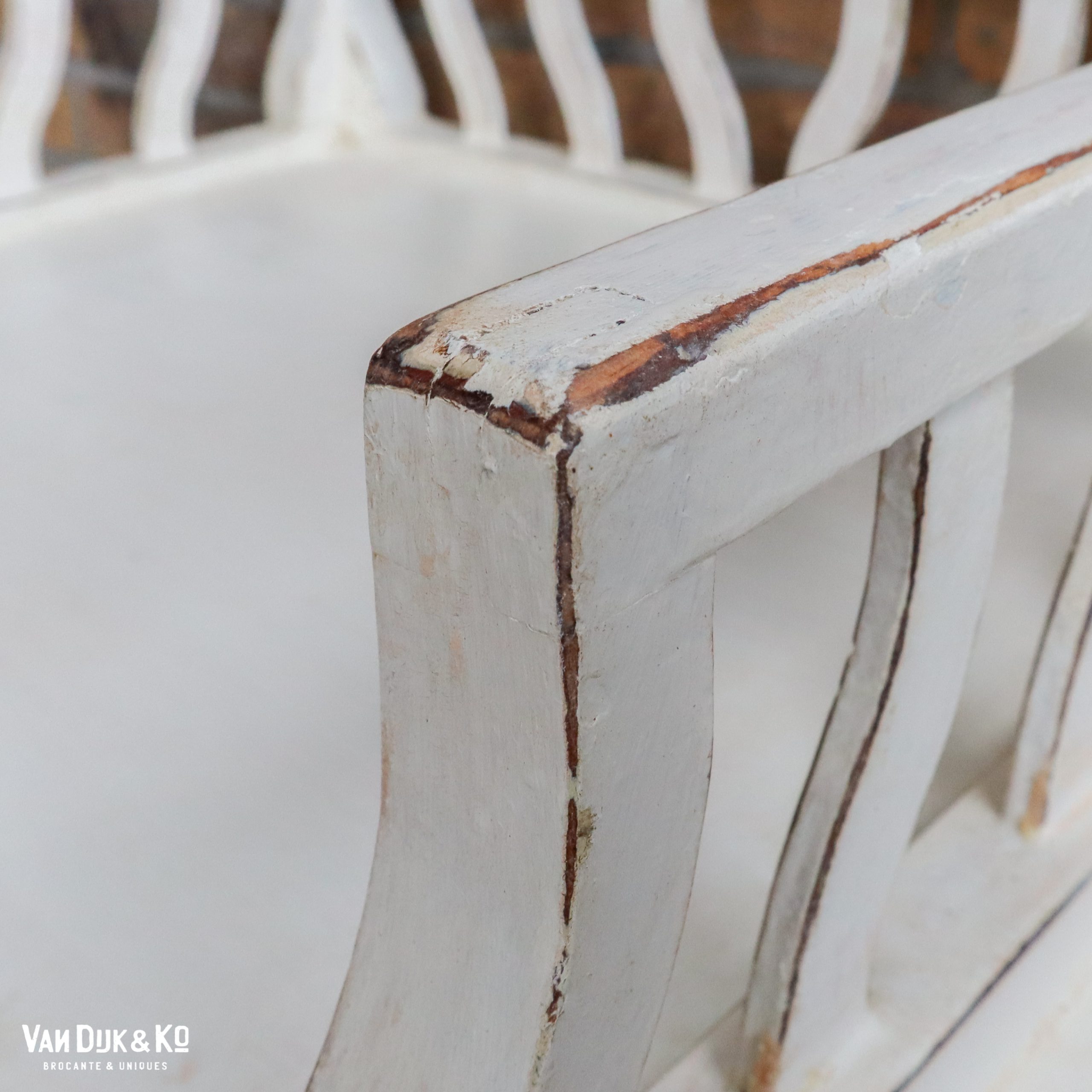 Brocante wit met rood nachtkastje - Afbeelding 6