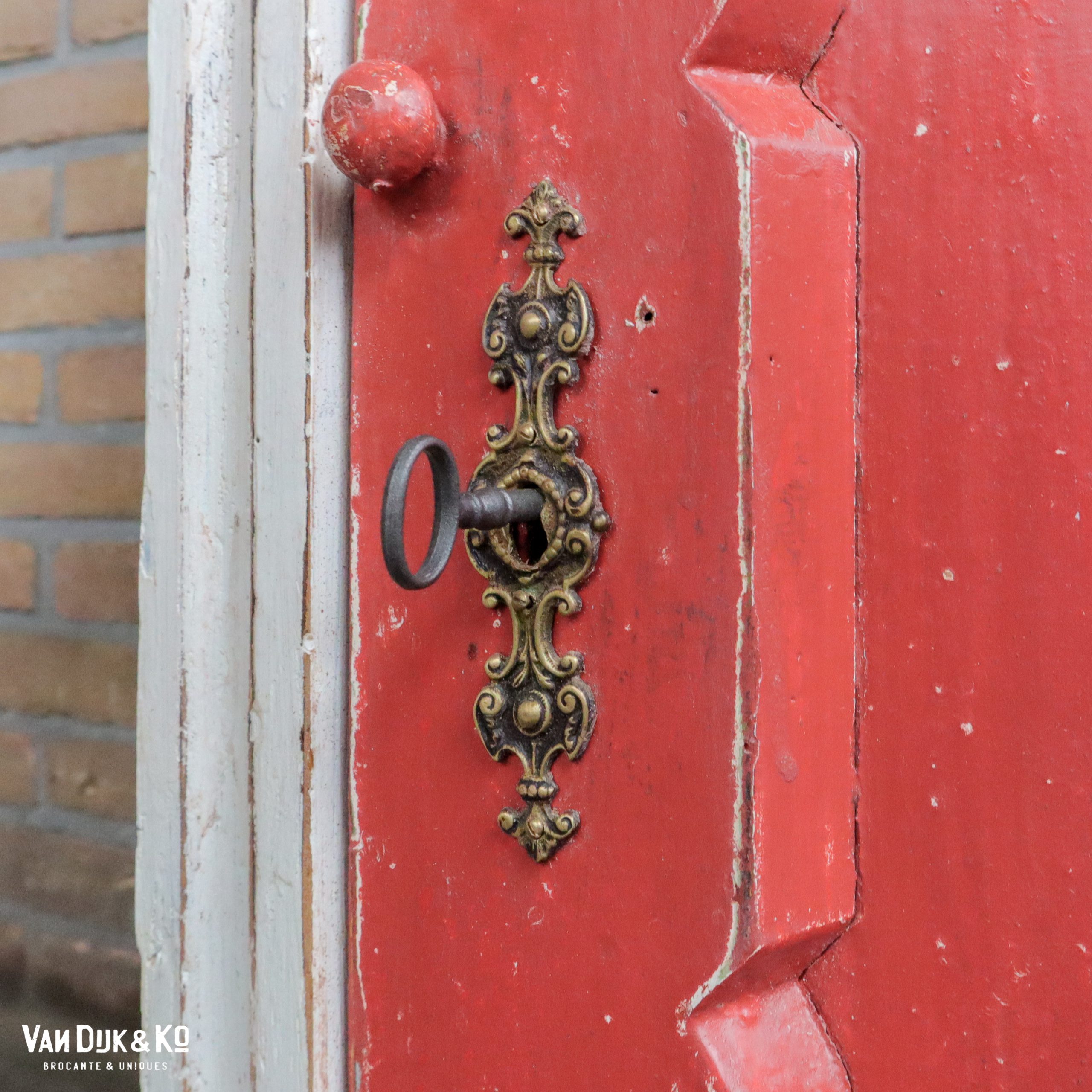 Brocante wit met rood nachtkastje - Afbeelding 10