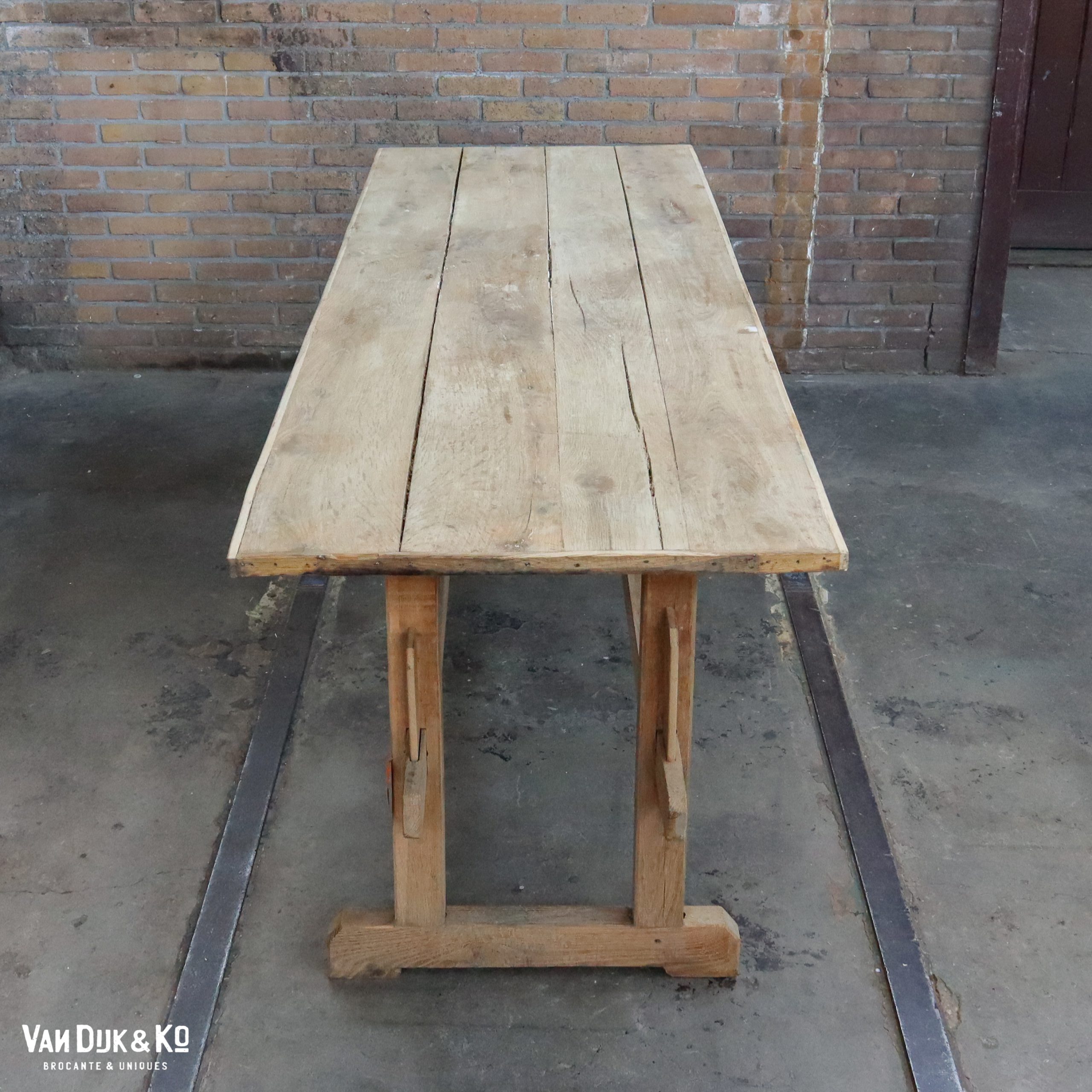 Houten tafel - Afbeelding 3