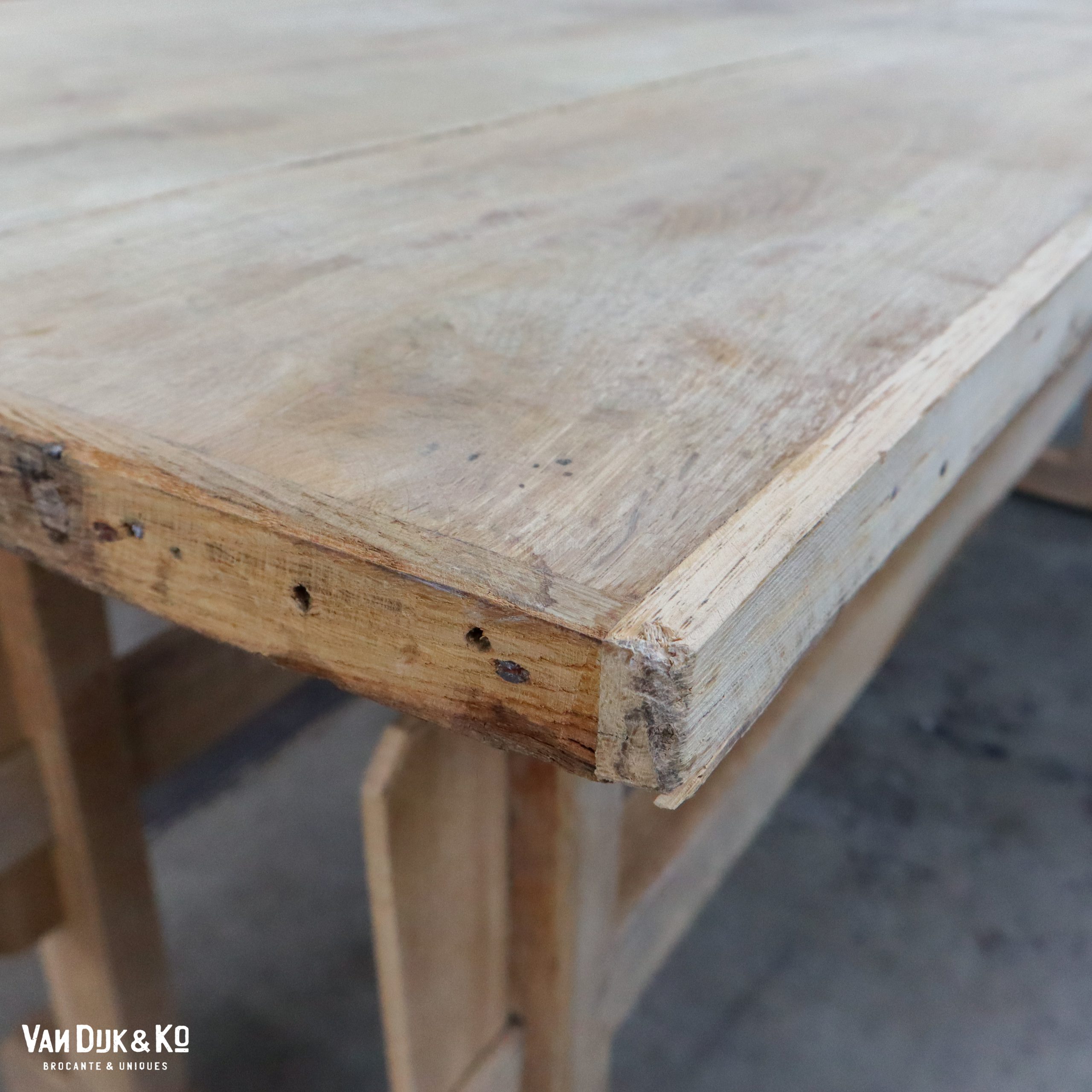 Houten tafel - Afbeelding 7