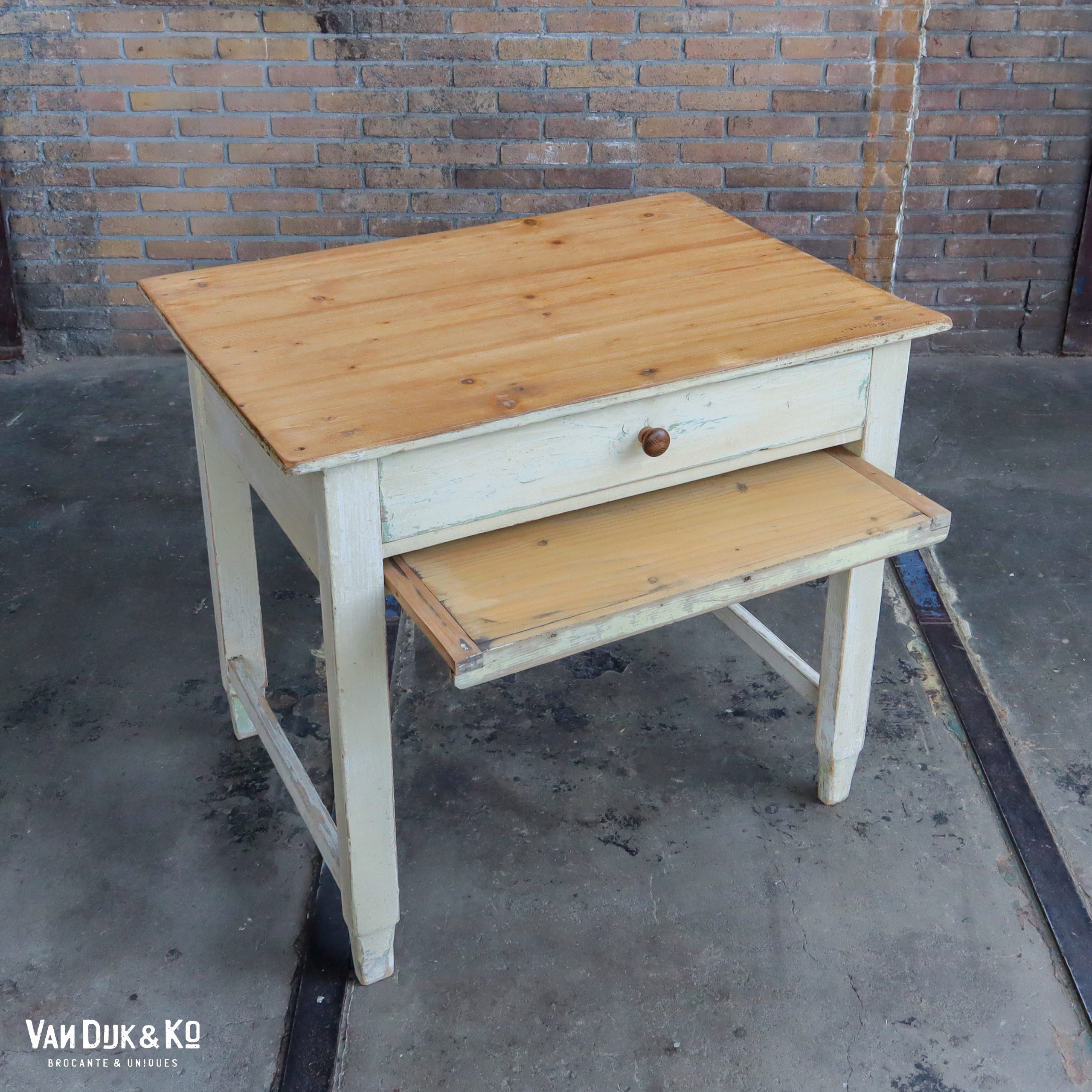 Brocante tafeltje met lade - Afbeelding 2