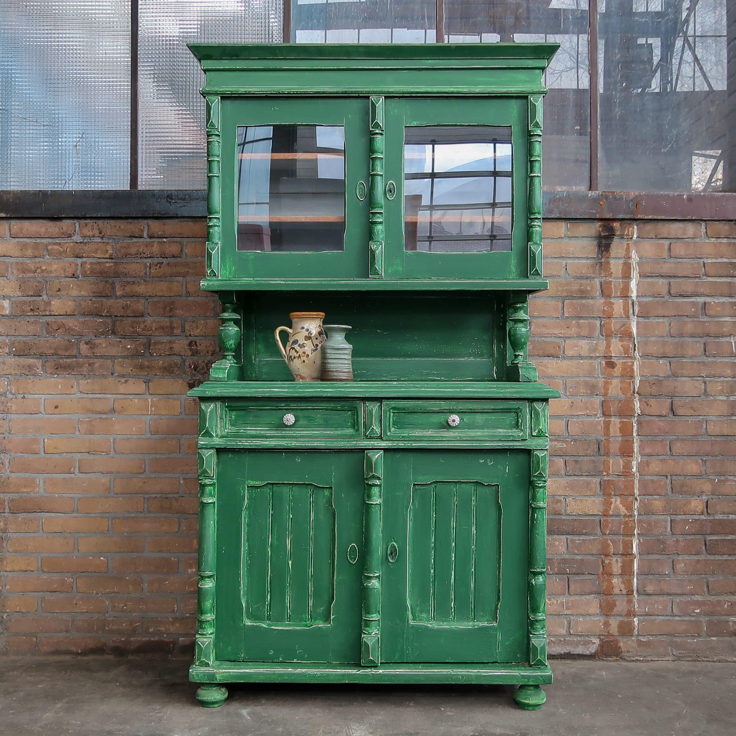 Brocante groene buffetkast