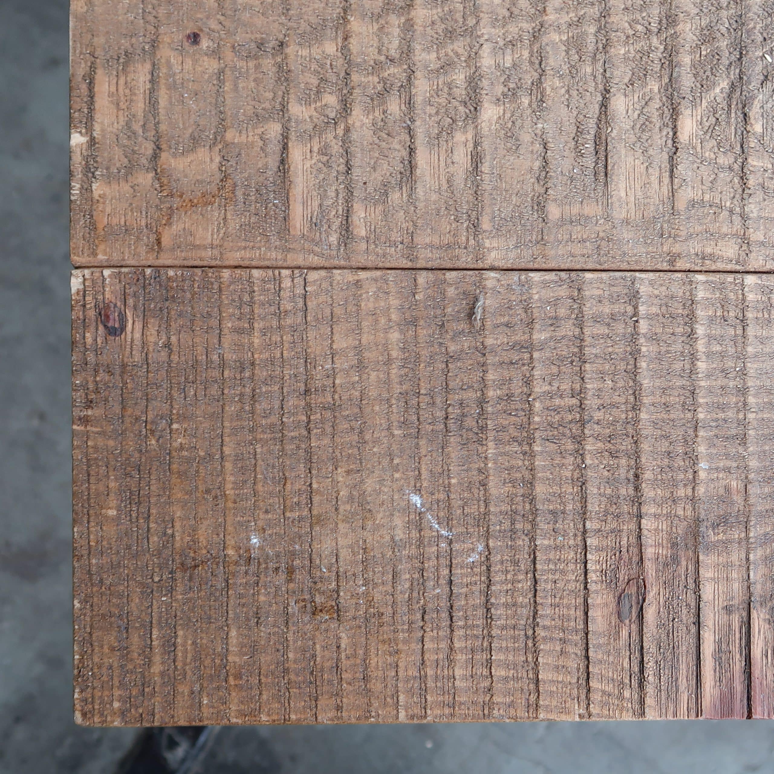 Arbeitstisch mit gekreuzten Beinen aus Holz - Bild 4