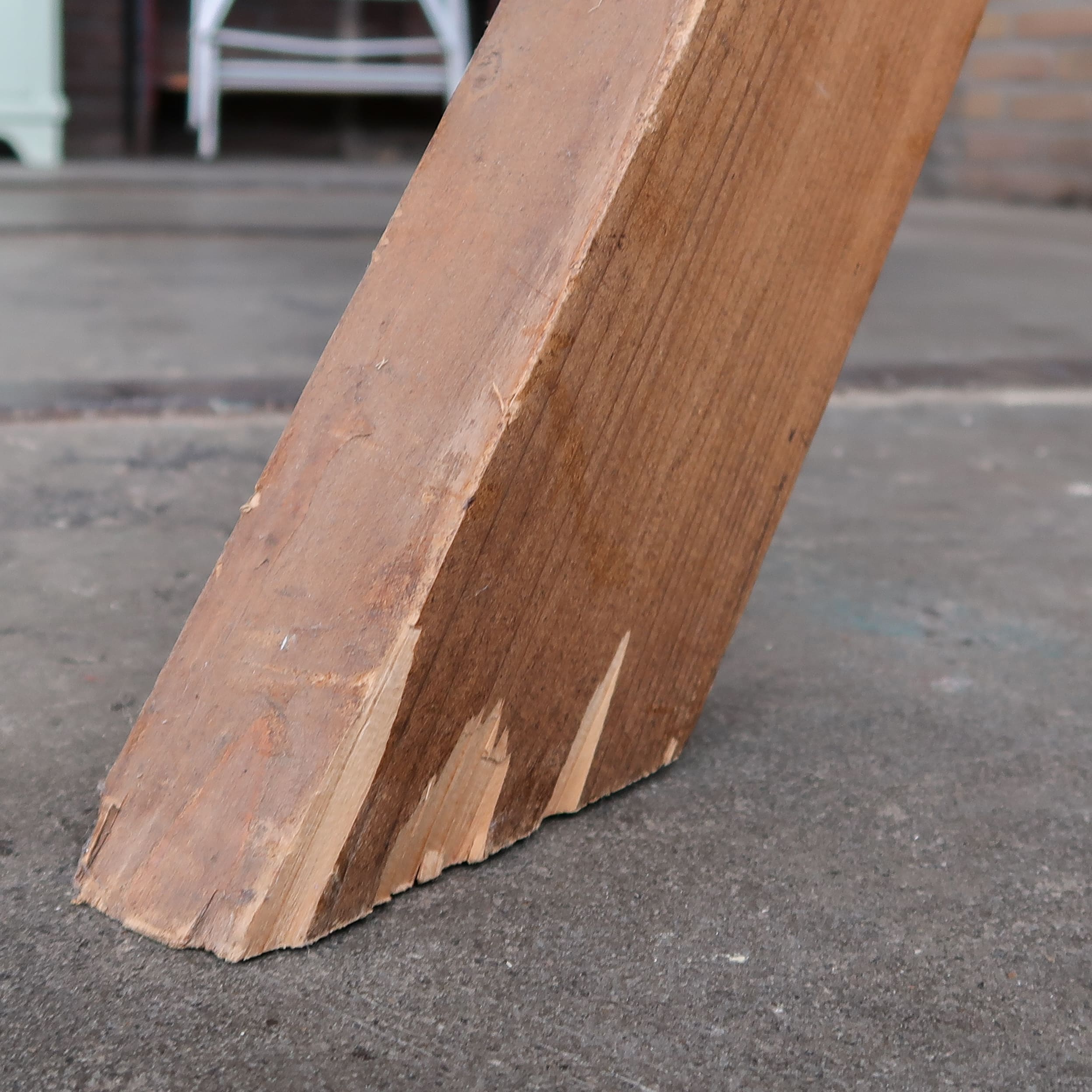 Arbeitstisch mit gekreuzten Beinen aus Holz - Bild 8
