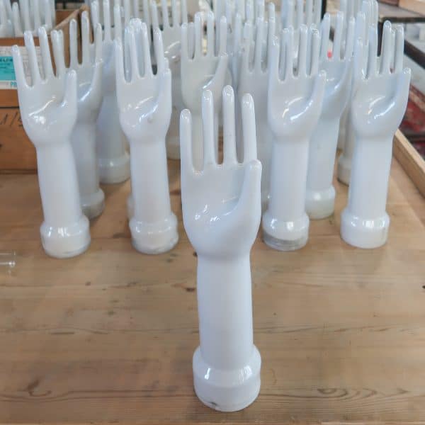 Keramische Hand