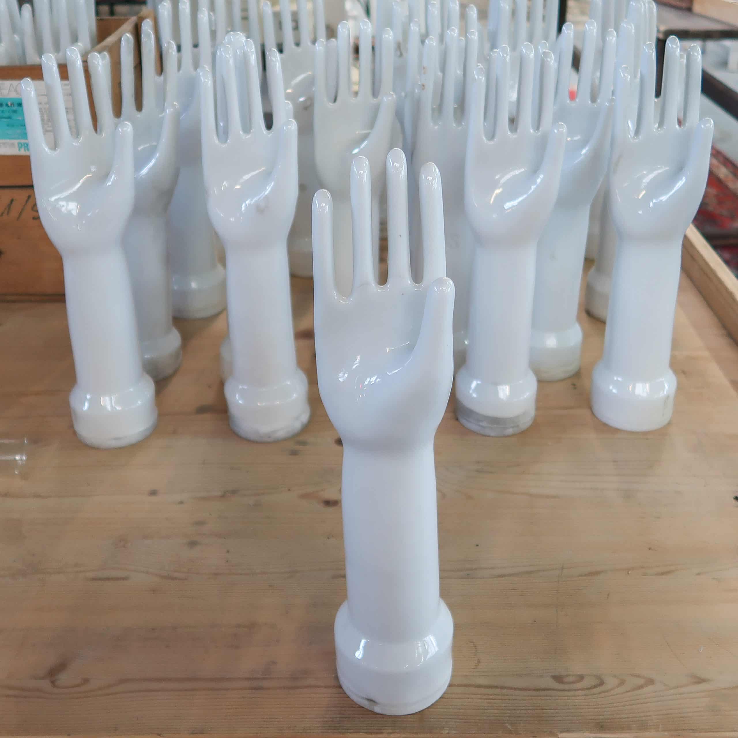 Keramische Hand