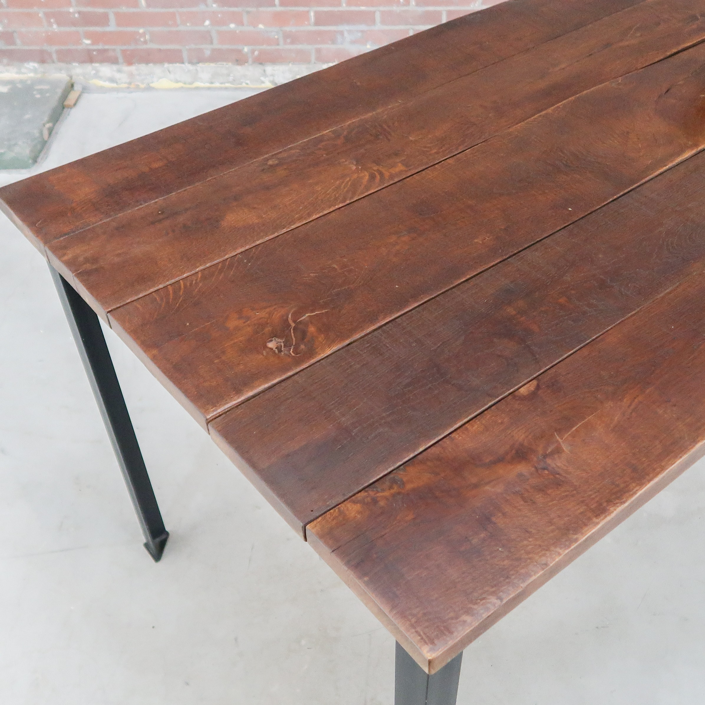Tisch mit Metallgestell - Bild 3