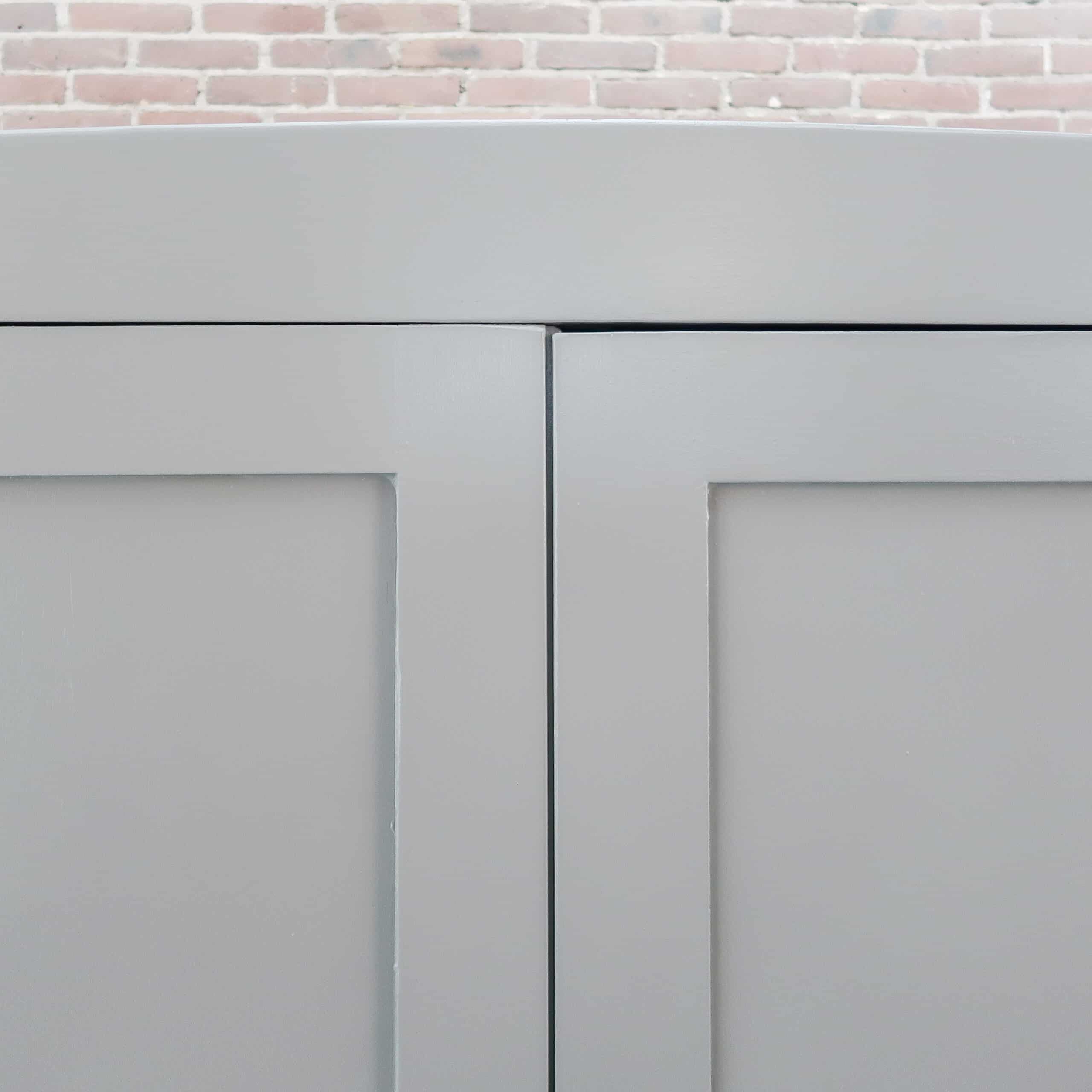 Grauer Kleiderschrank - Bild 3