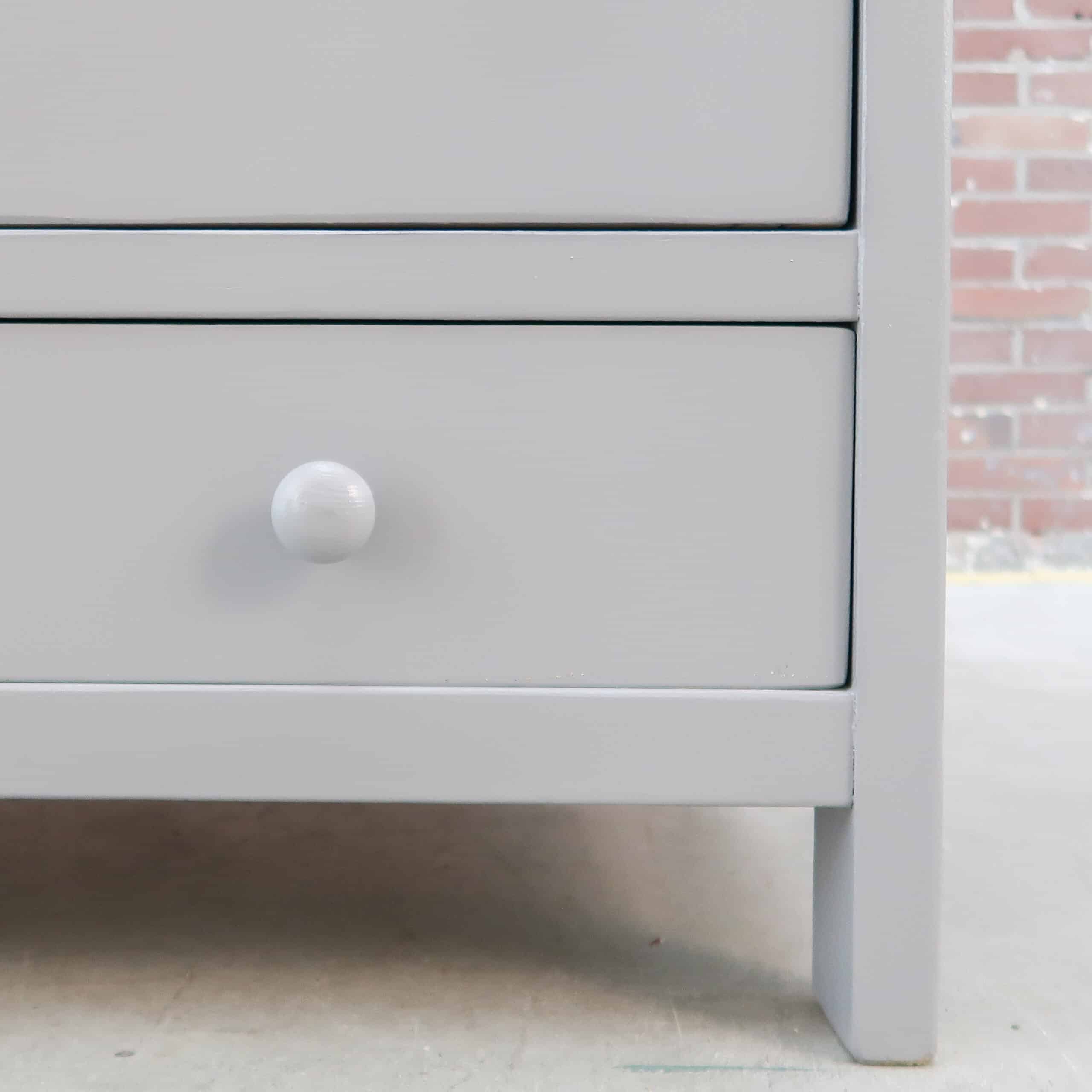 Grauer Kleiderschrank - Bild 6