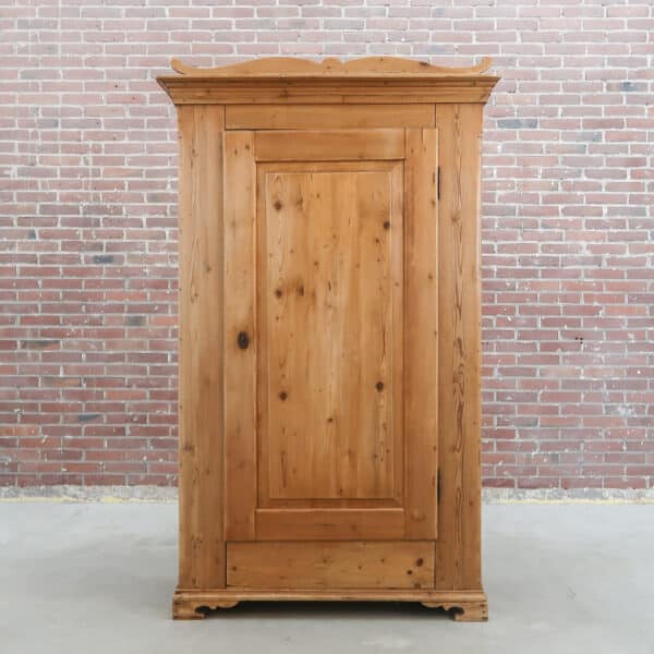 Kiefer Kleiderschrank