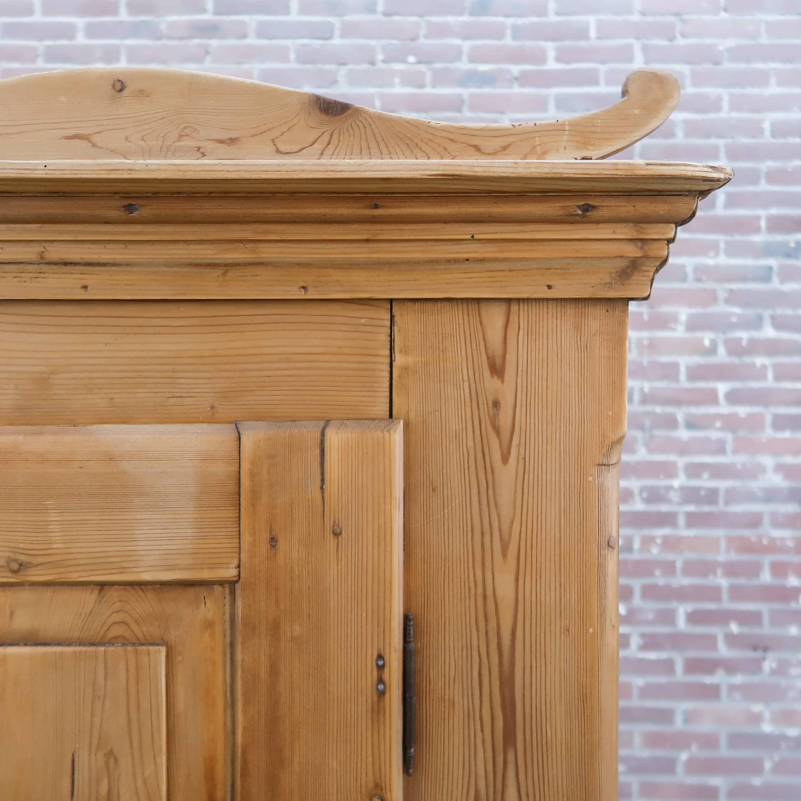 Kleiderschrank aus Kiefernholz - Bild 3
