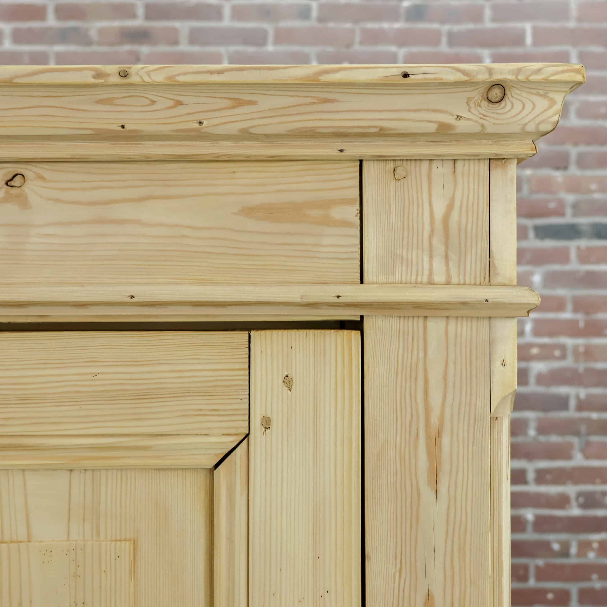 Eintüriger Kleiderschrank aus Kiefernholz - Bild 4