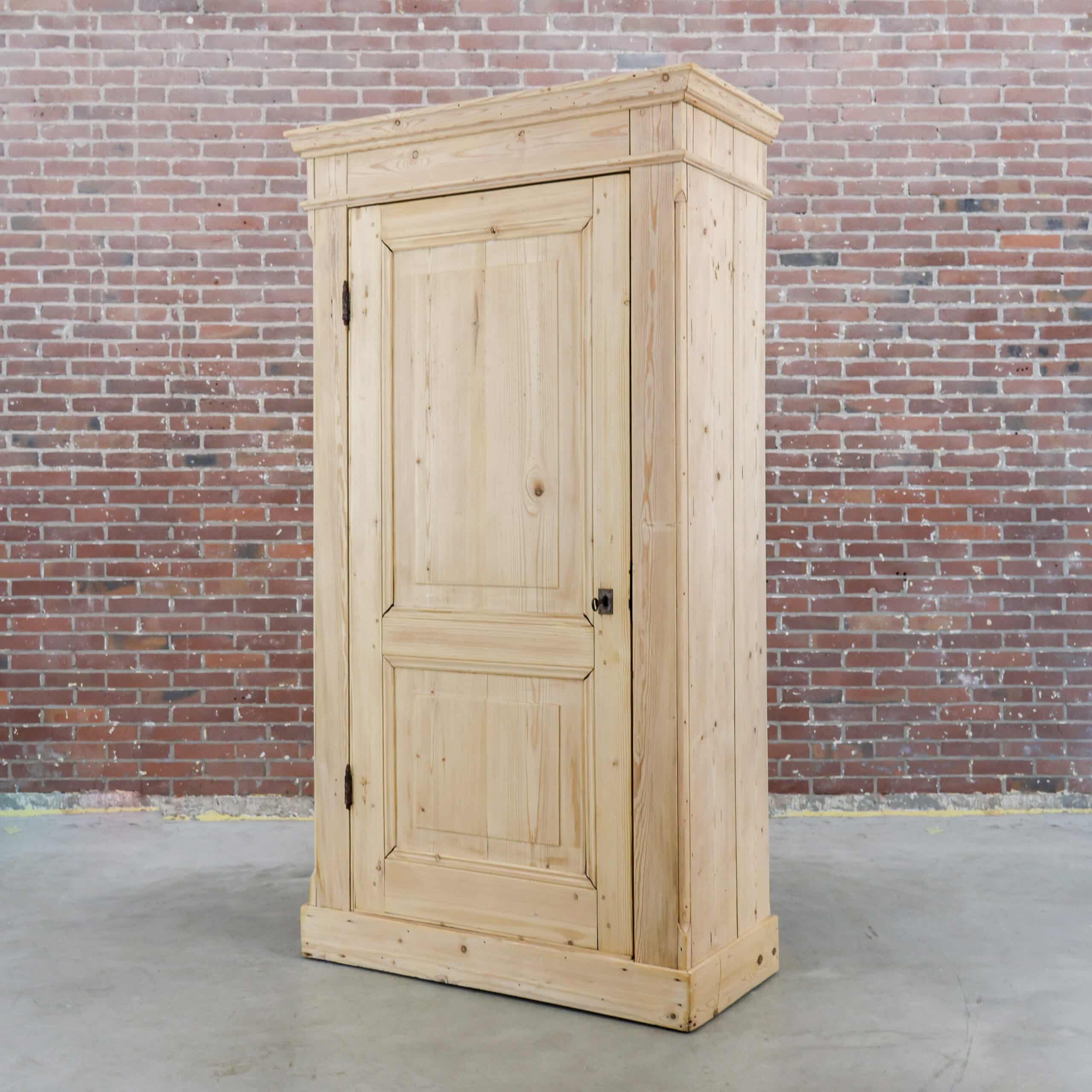 Eintüriger Kleiderschrank aus Kiefernholz - Bild 8