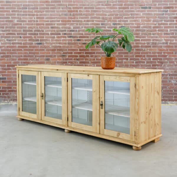 Brocante Anrichte/Vitrine