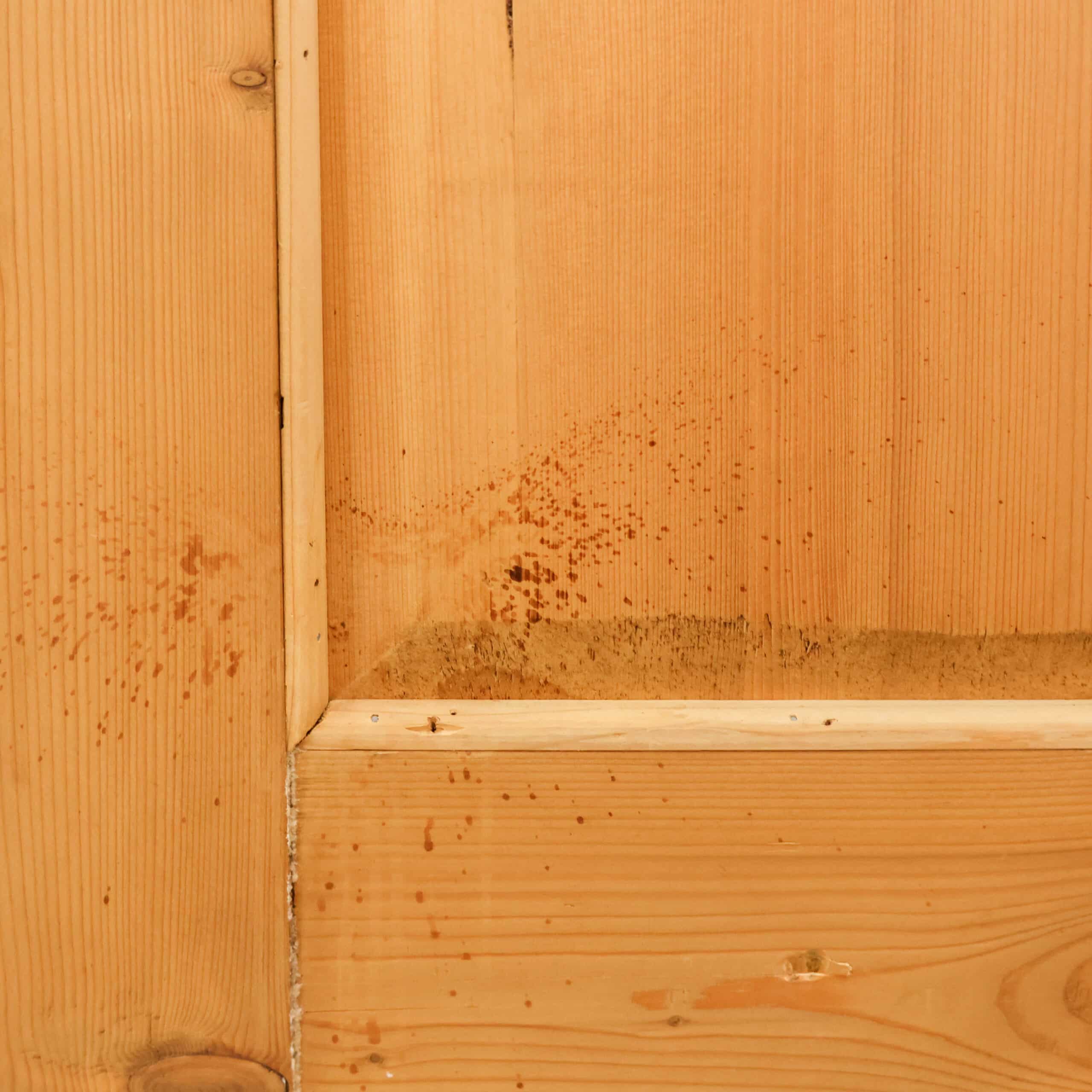 Dreitüriger Kleiderschrank aus Kiefernholz - Bild 7