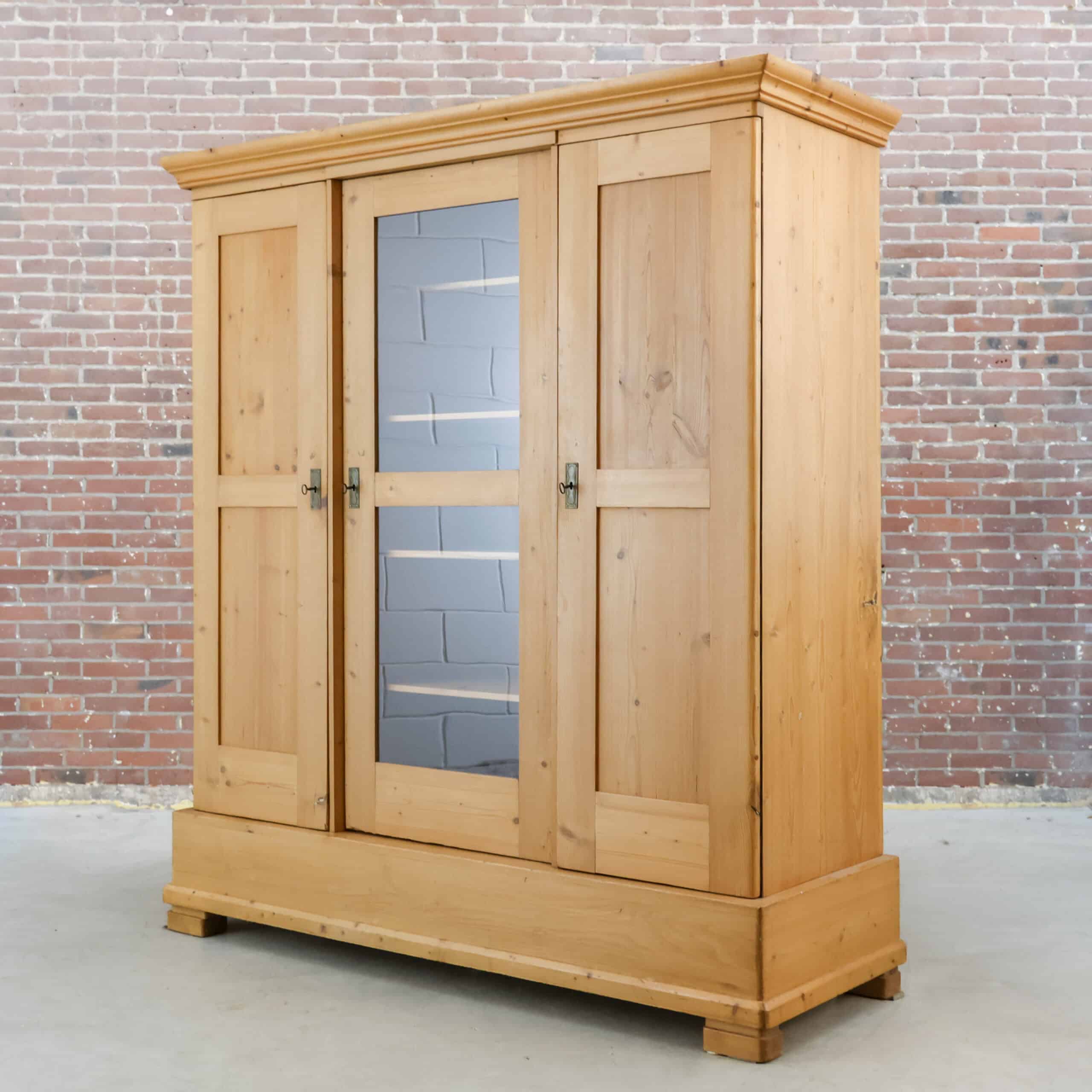 Dreitüriger Kleiderschrank aus Kiefernholz - Bild 12