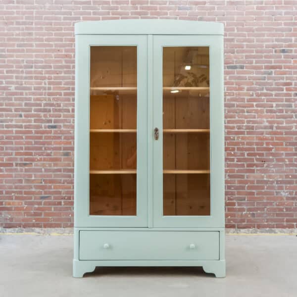 Brocante-Vitrine
