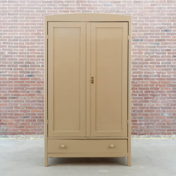 Brocante Wäscheschrank