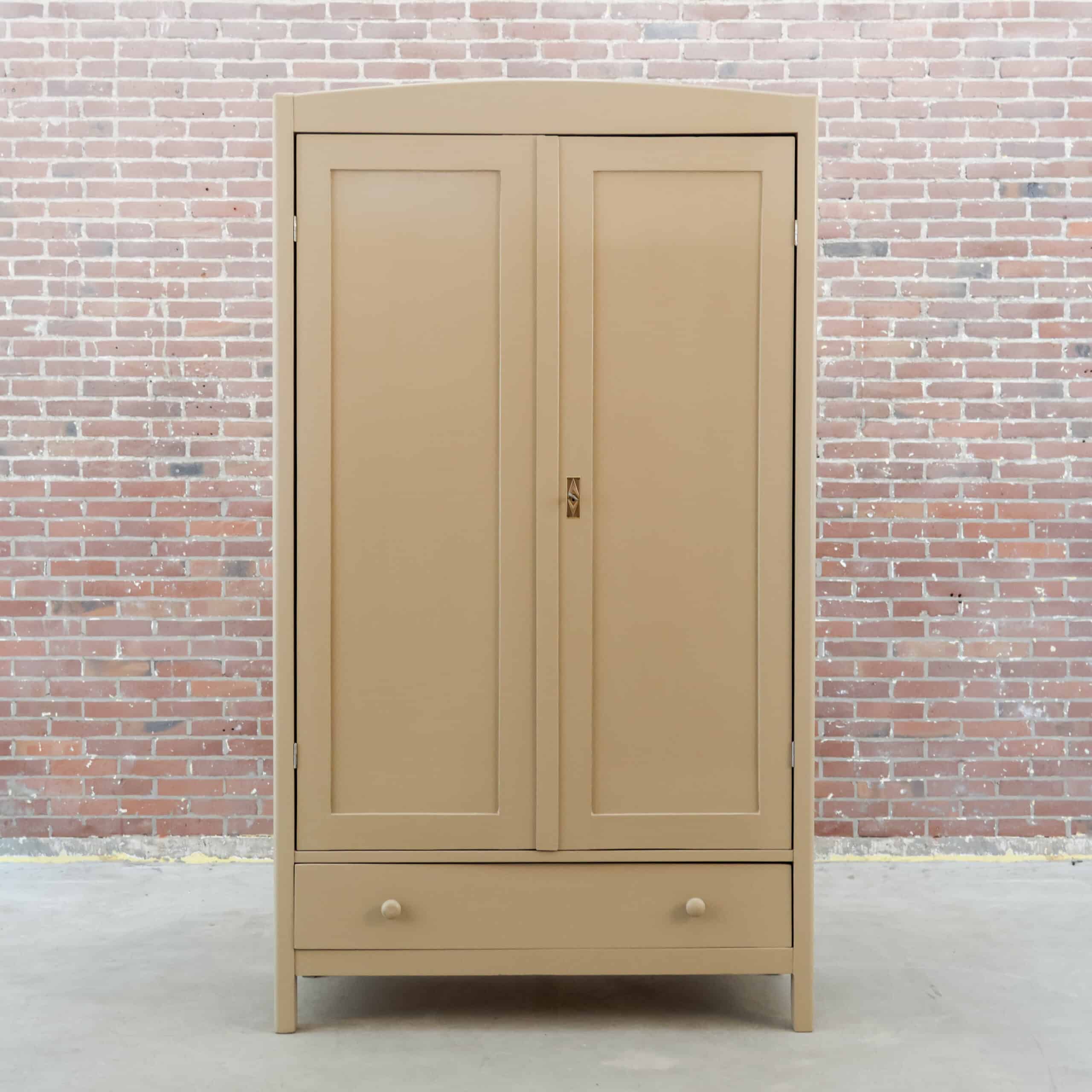 Brocante Wäscheschrank