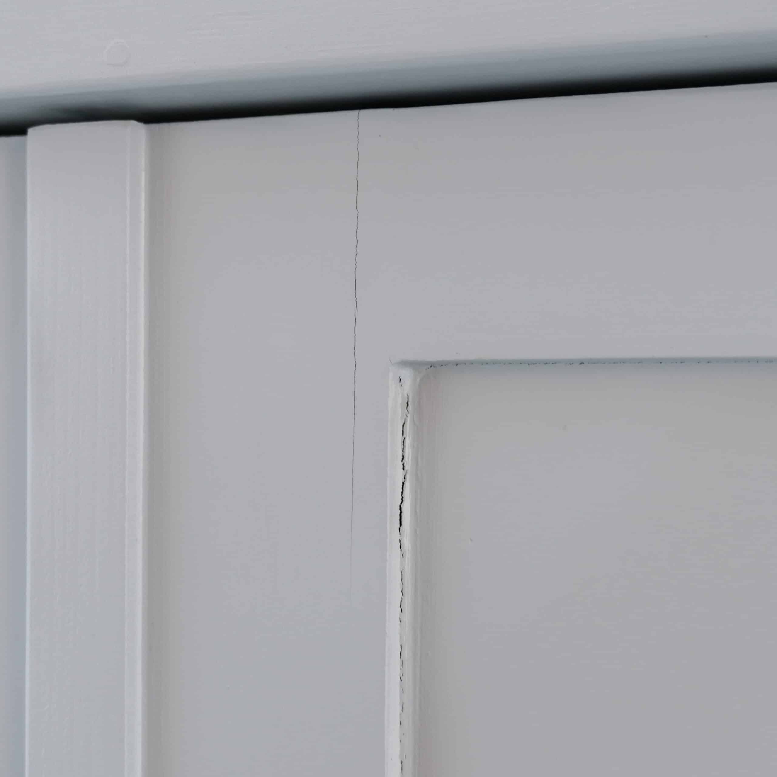 Grauer Kleiderschrank - Bild 4