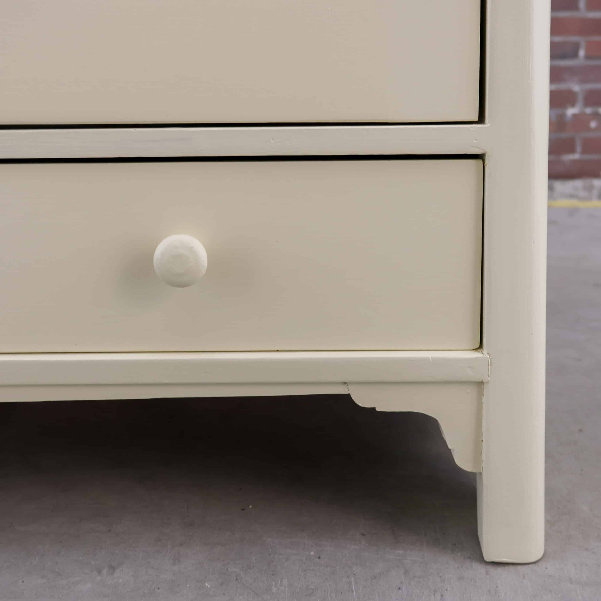 Brocante cremefarbener Wäscheschrank - Bild 6