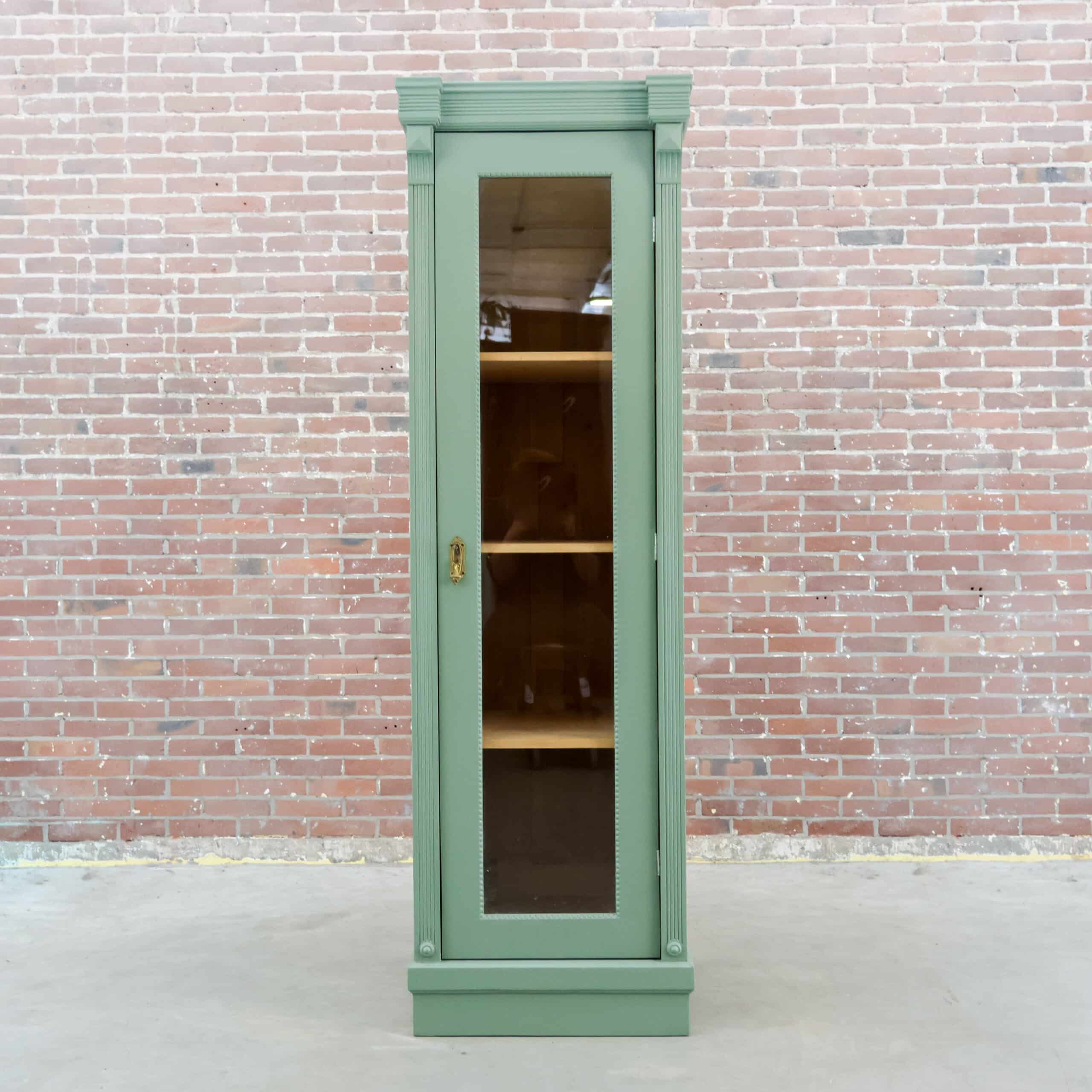 Eintürige Vitrine