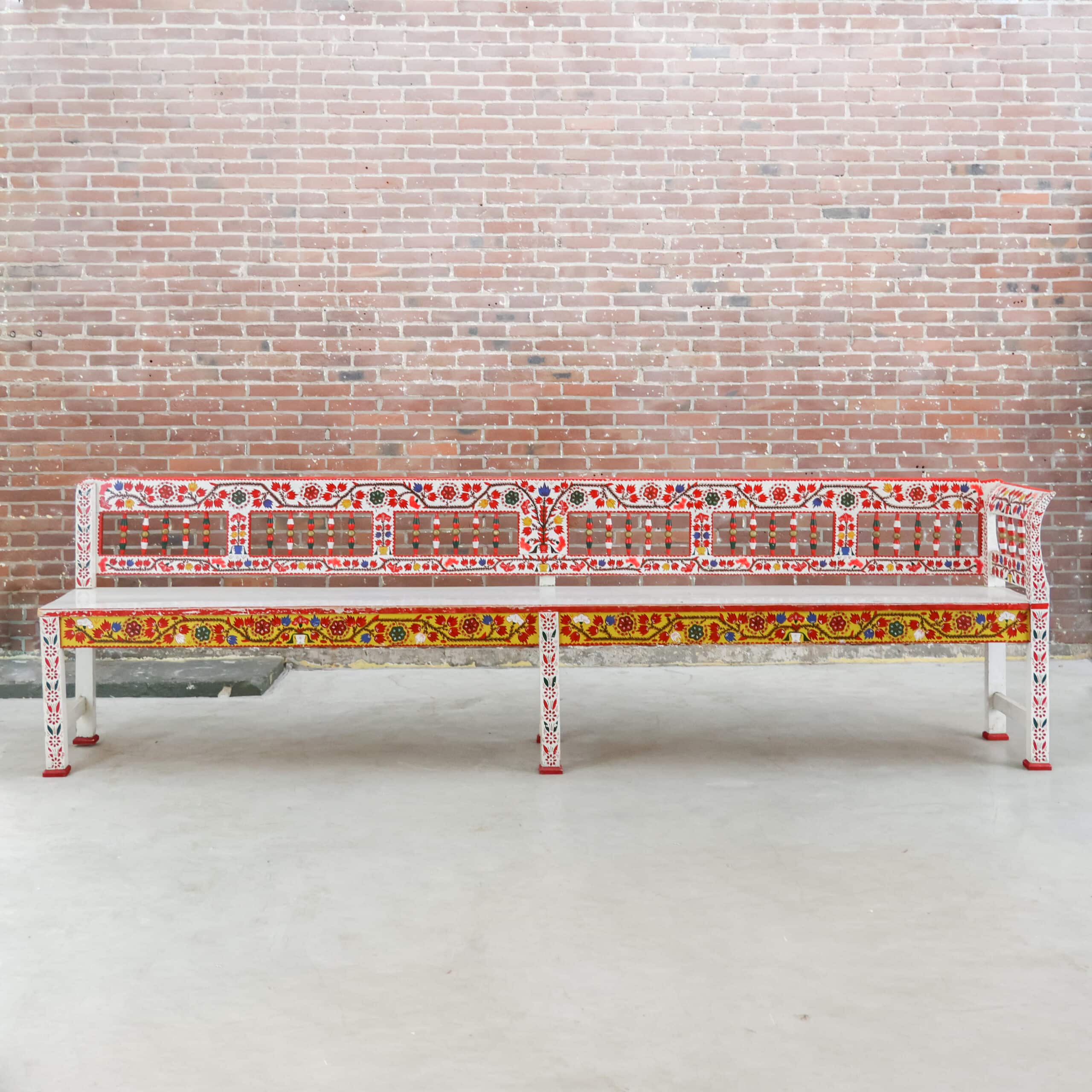 Traditionell handbemaltes Sofa – Abbildung 2