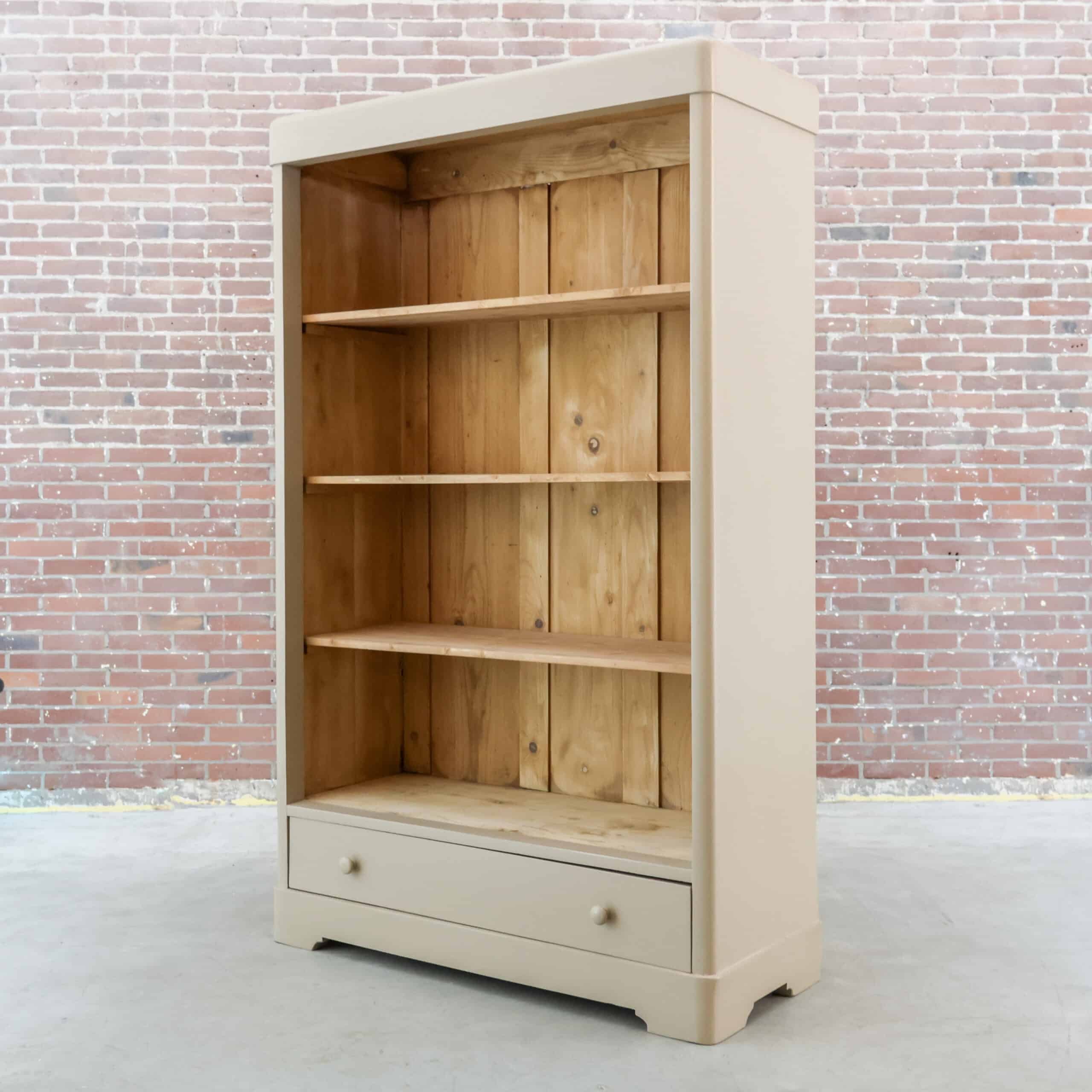 Taupe offenes Bücherregal