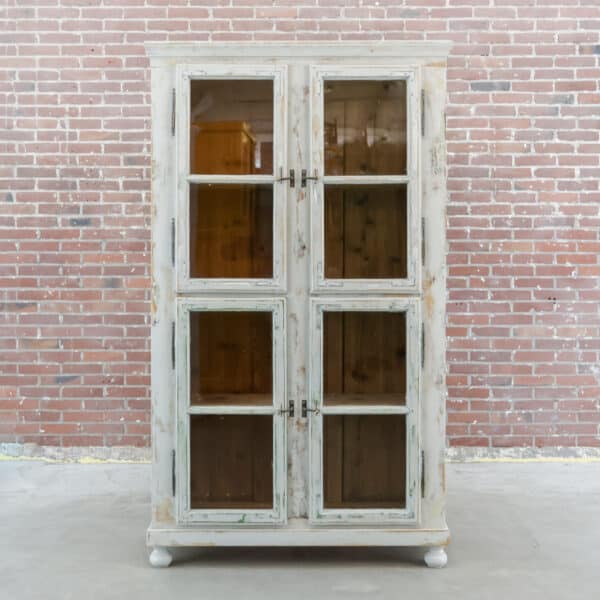 Brocante-Vitrine