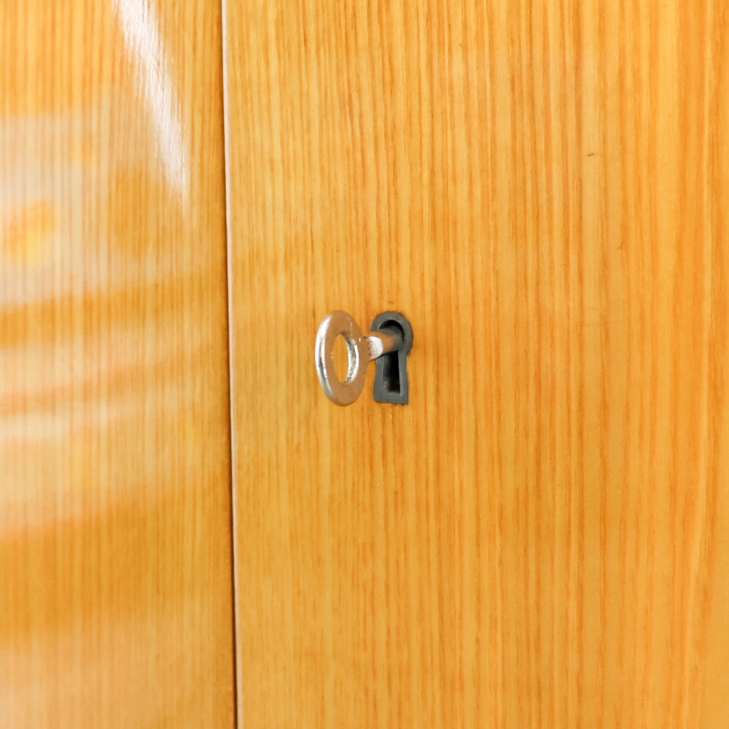 Vintage-Kleiderschrank - Tatra Nabytok - Bild 8
