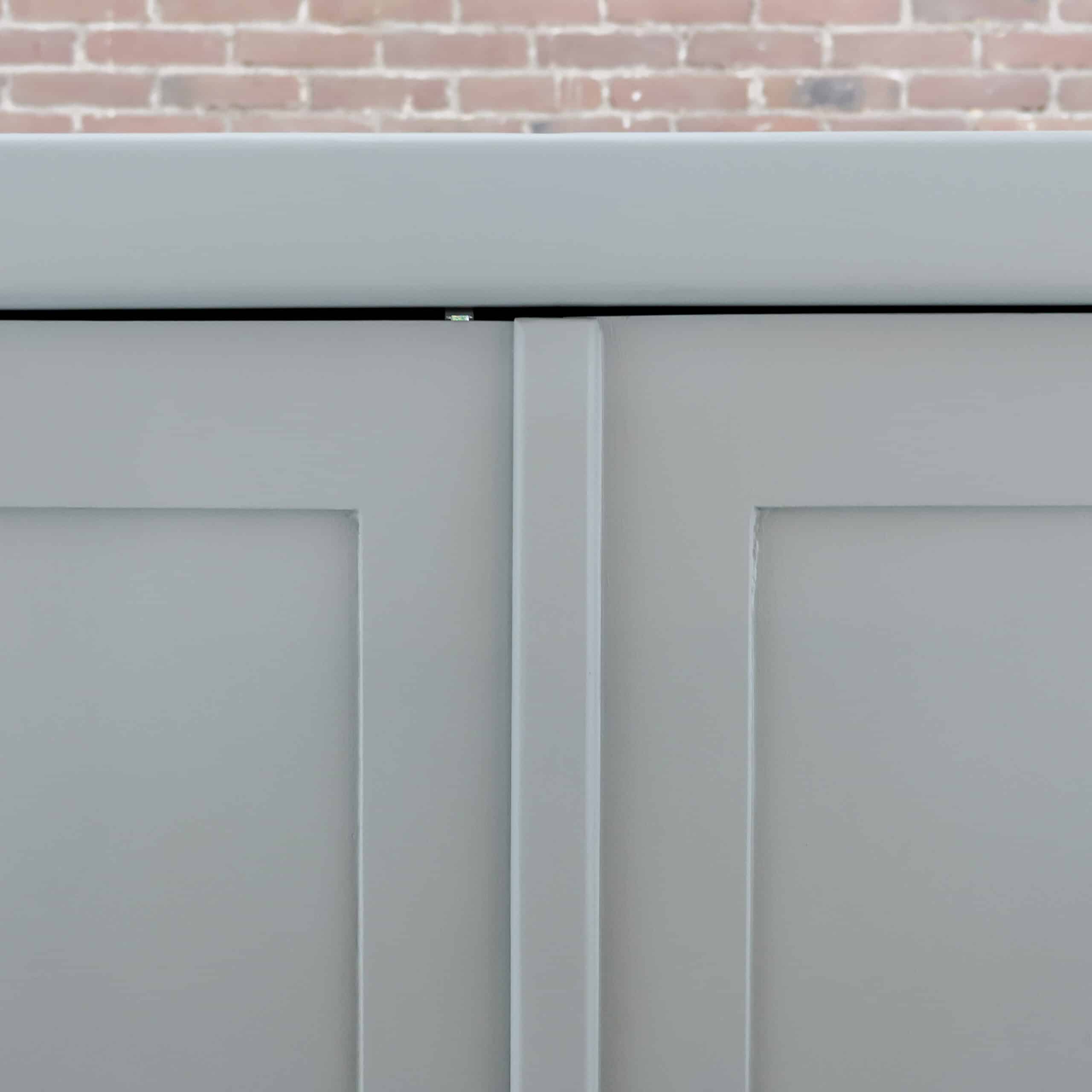 Grauer Kleiderschrank - Bild 3