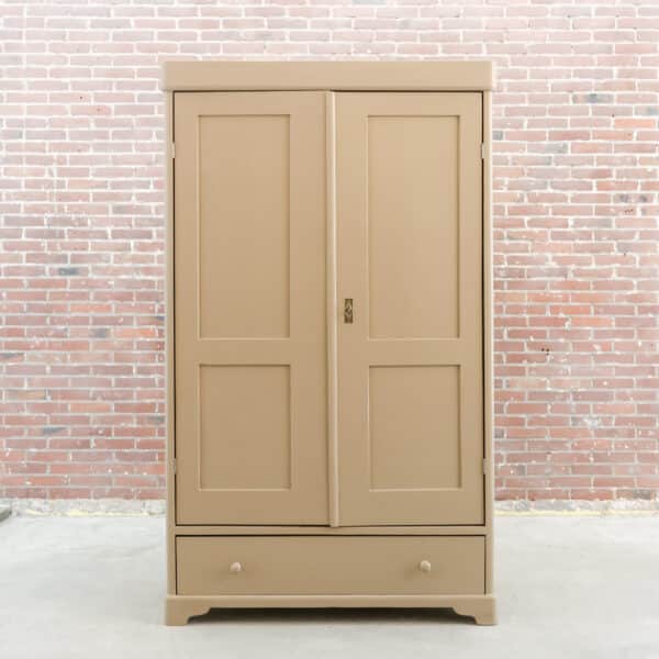 Brocante Wäscheschrank