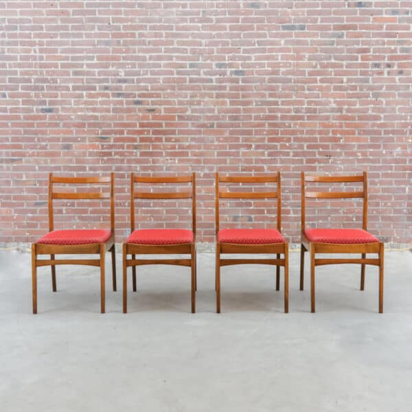 Mid-Century-Stühle (Preis pro Stück)