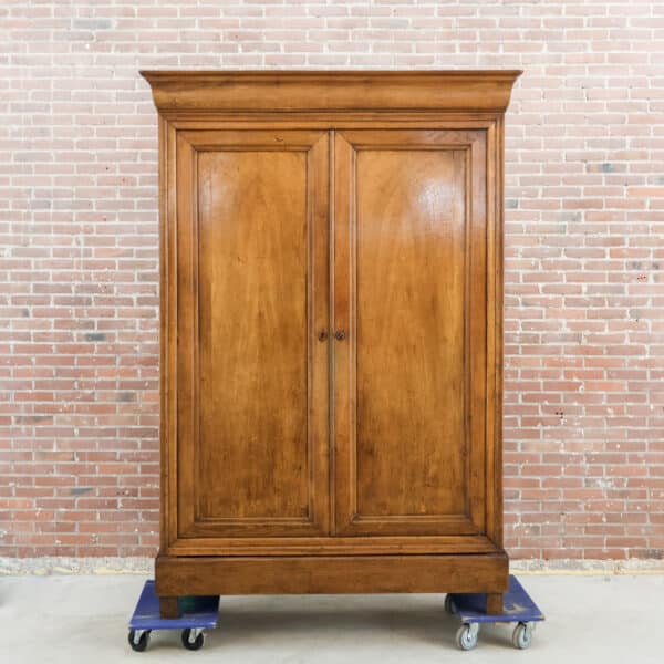 Brocante Kleiderschrank