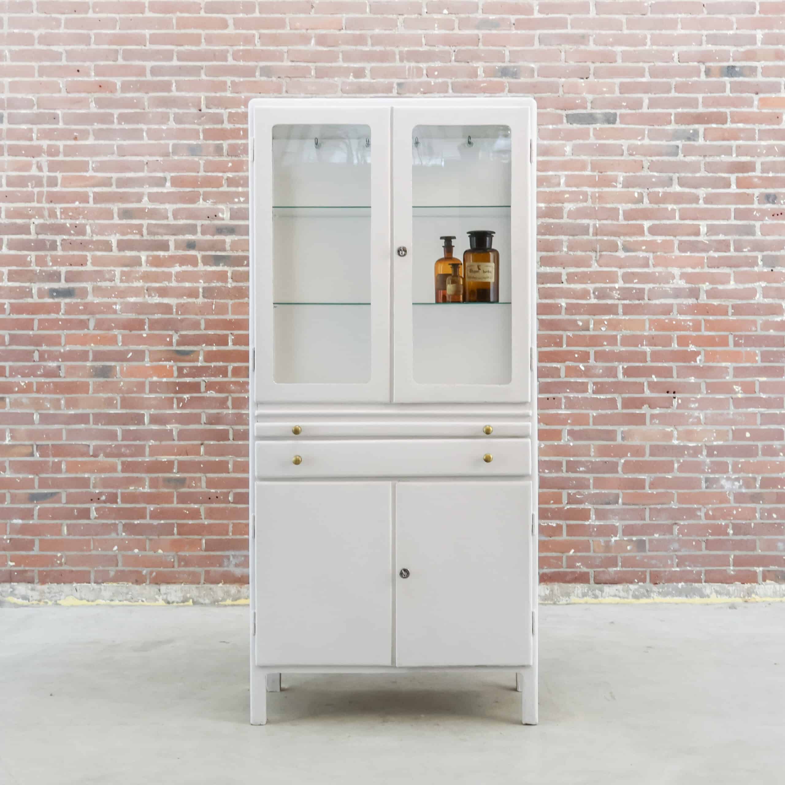 Vintage-Arztschrank - Bild 2