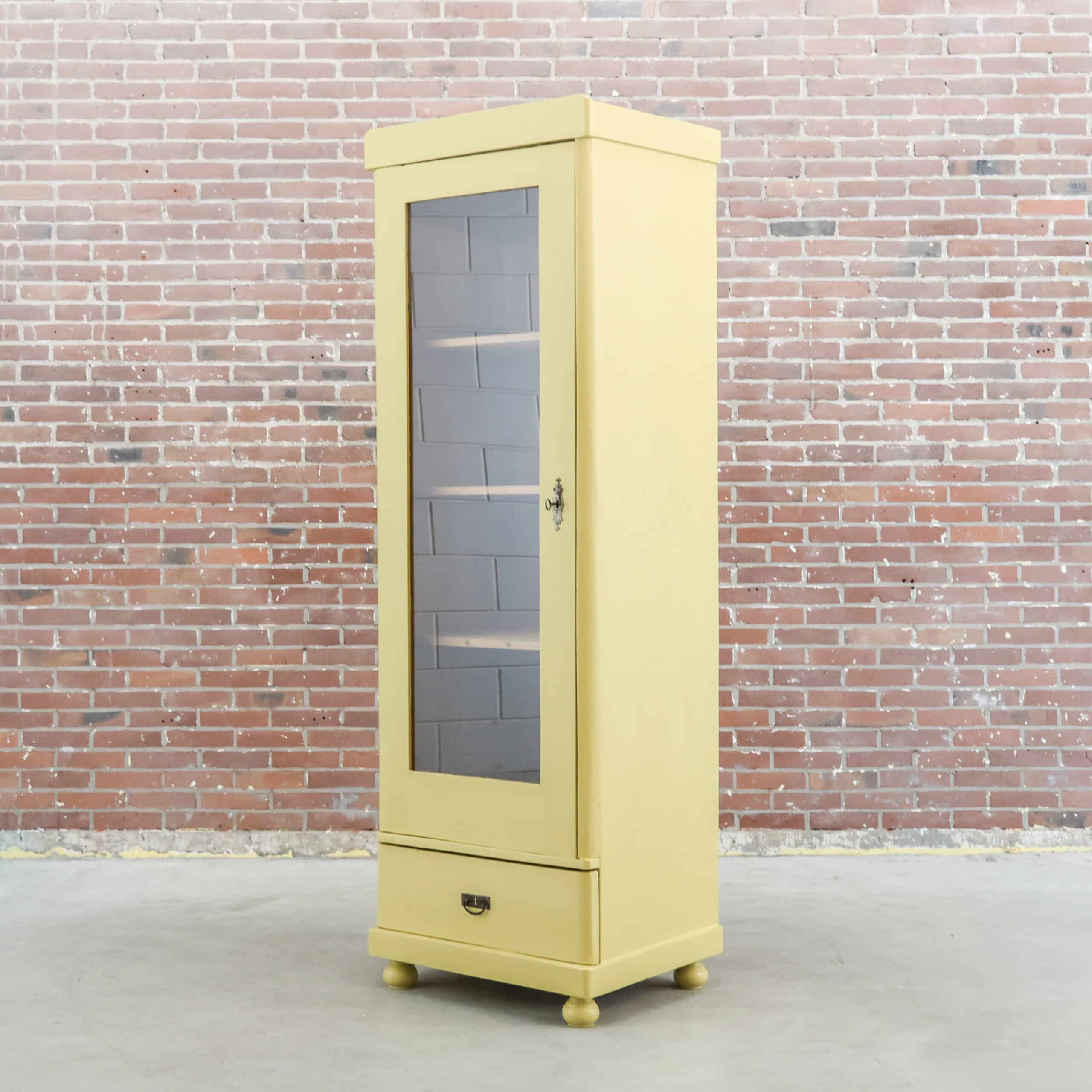 Gelbe eintürige Vitrine – Abbildung 8