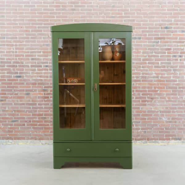 Brocante-Vitrine grün