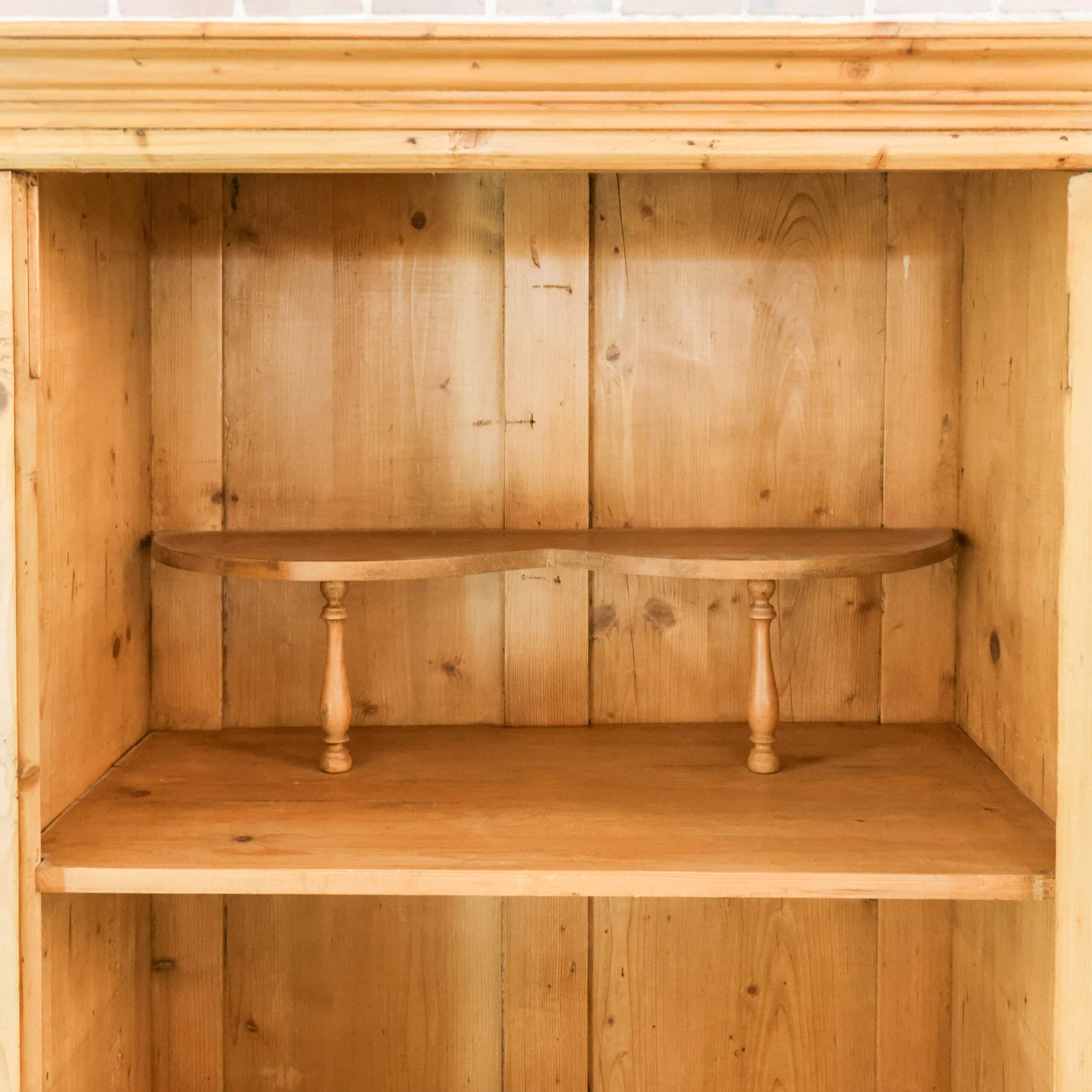 Vitrine aus Kiefernholz - Bild 3