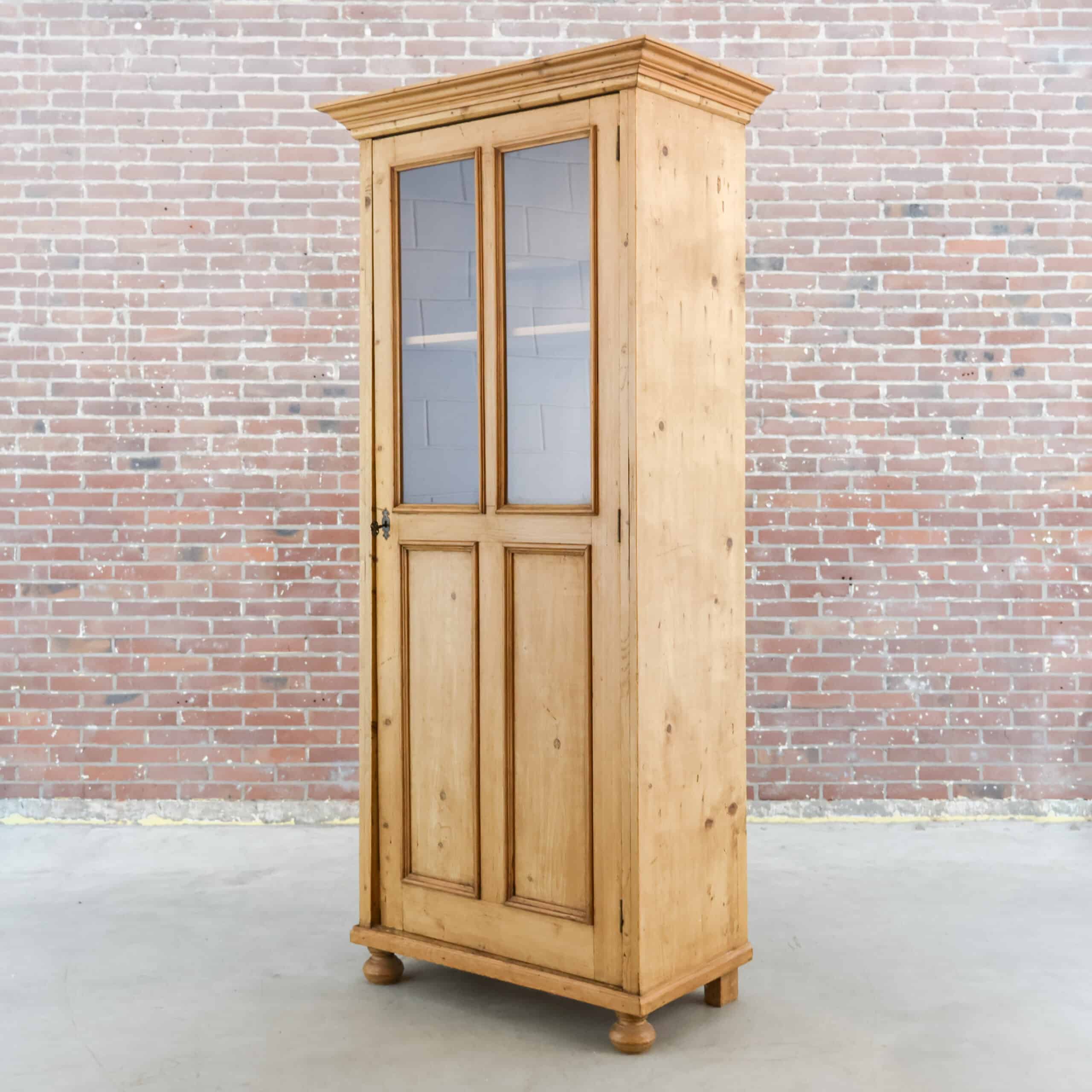 Vitrine aus Kiefernholz - Bild 9